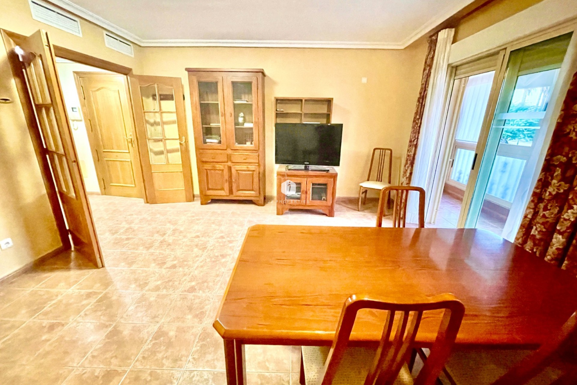 Aus zweiter Hand - Villa -
Almoradí - Inland