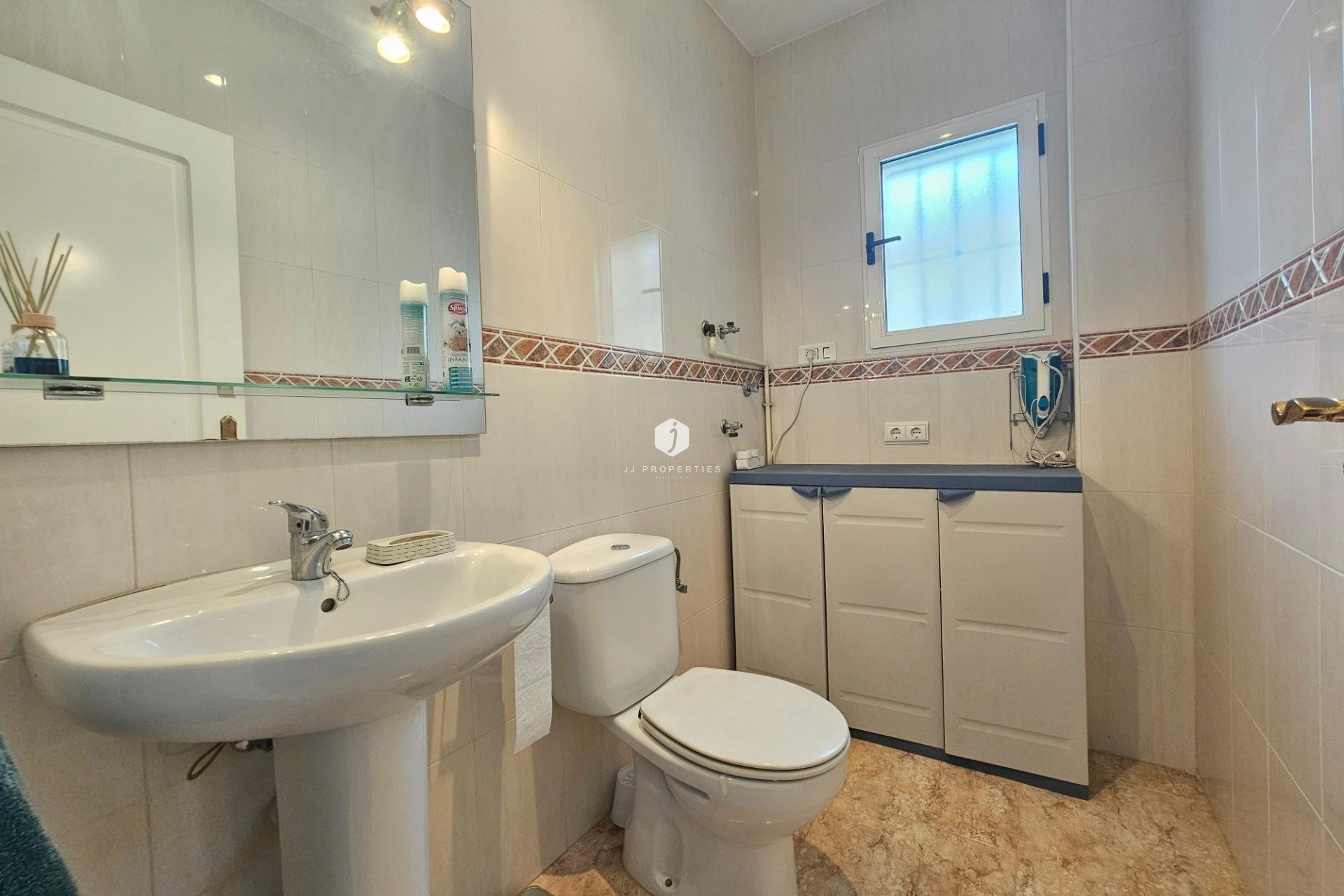 Aus zweiter Hand - Villa -
Benijofar - Benimar 3