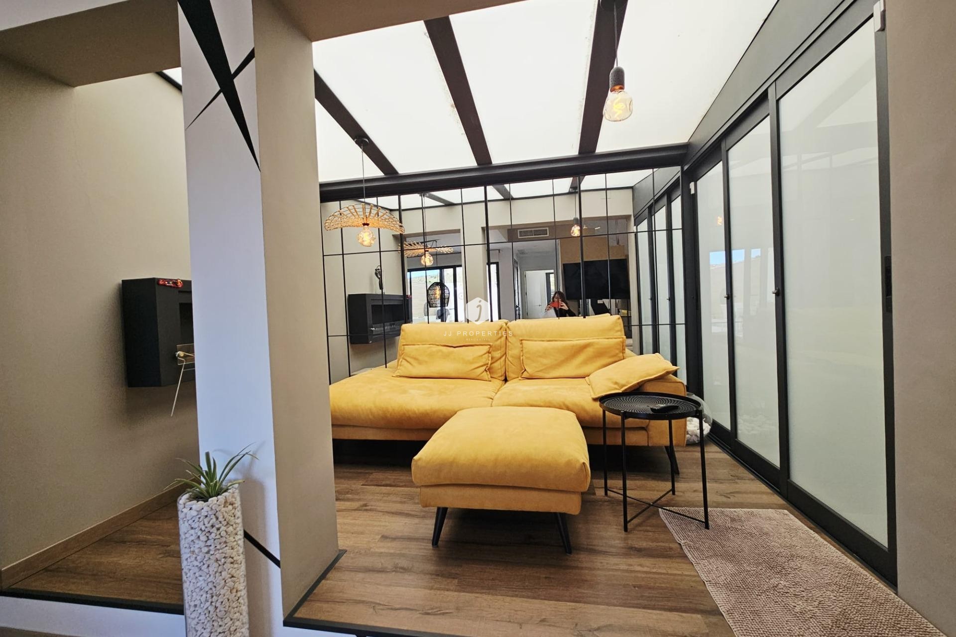 Aus zweiter Hand - Villa -
Benijofar - Benimar