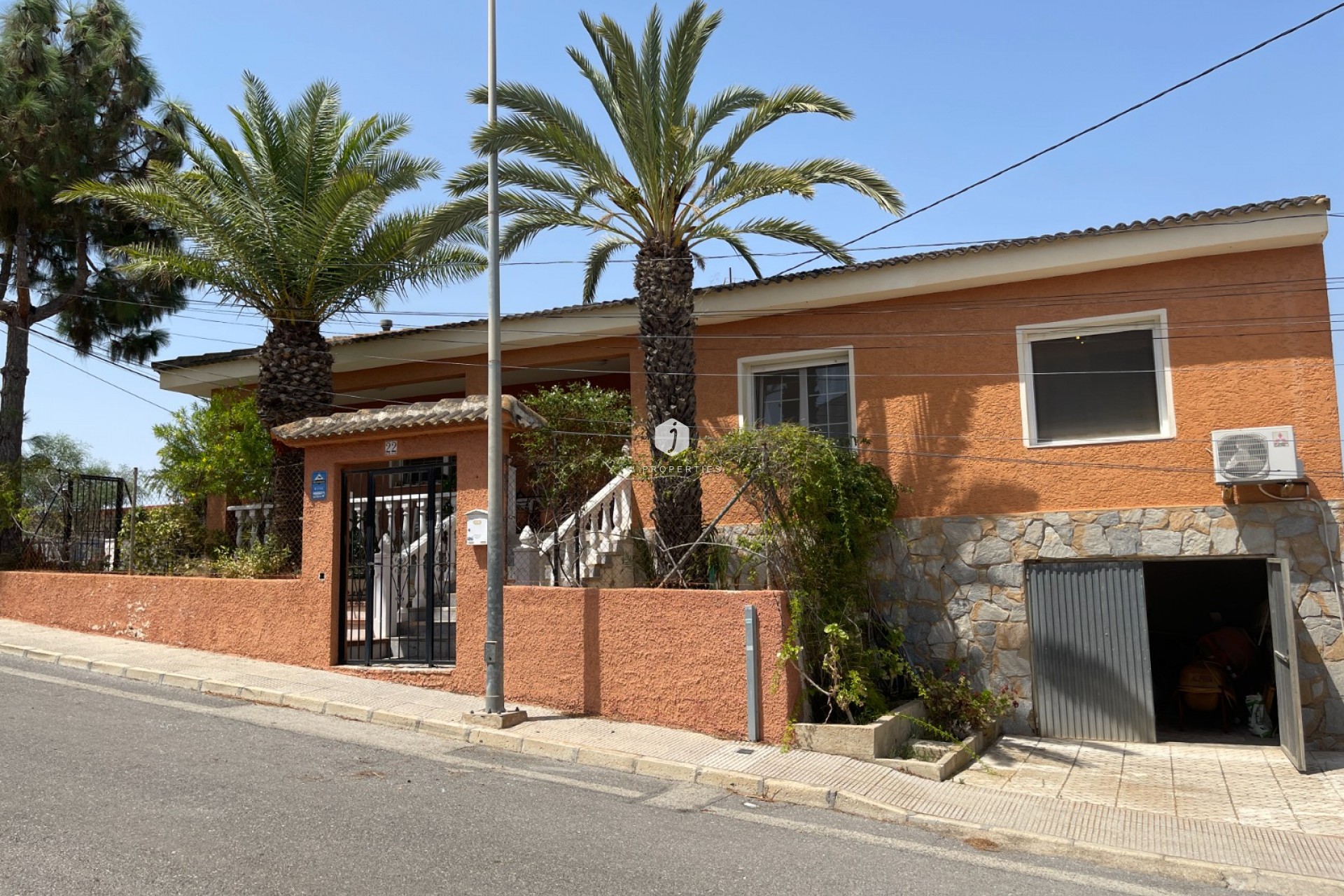 Aus zweiter Hand - Villa -
Benijofar - Costa Blanca