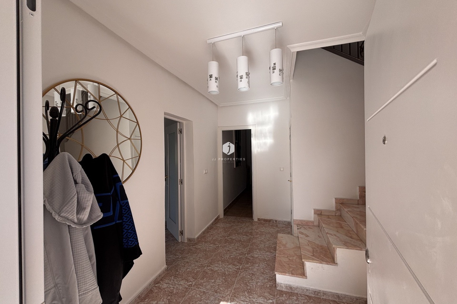 Aus zweiter Hand - Villa -
Benijofar - Costa Blanca