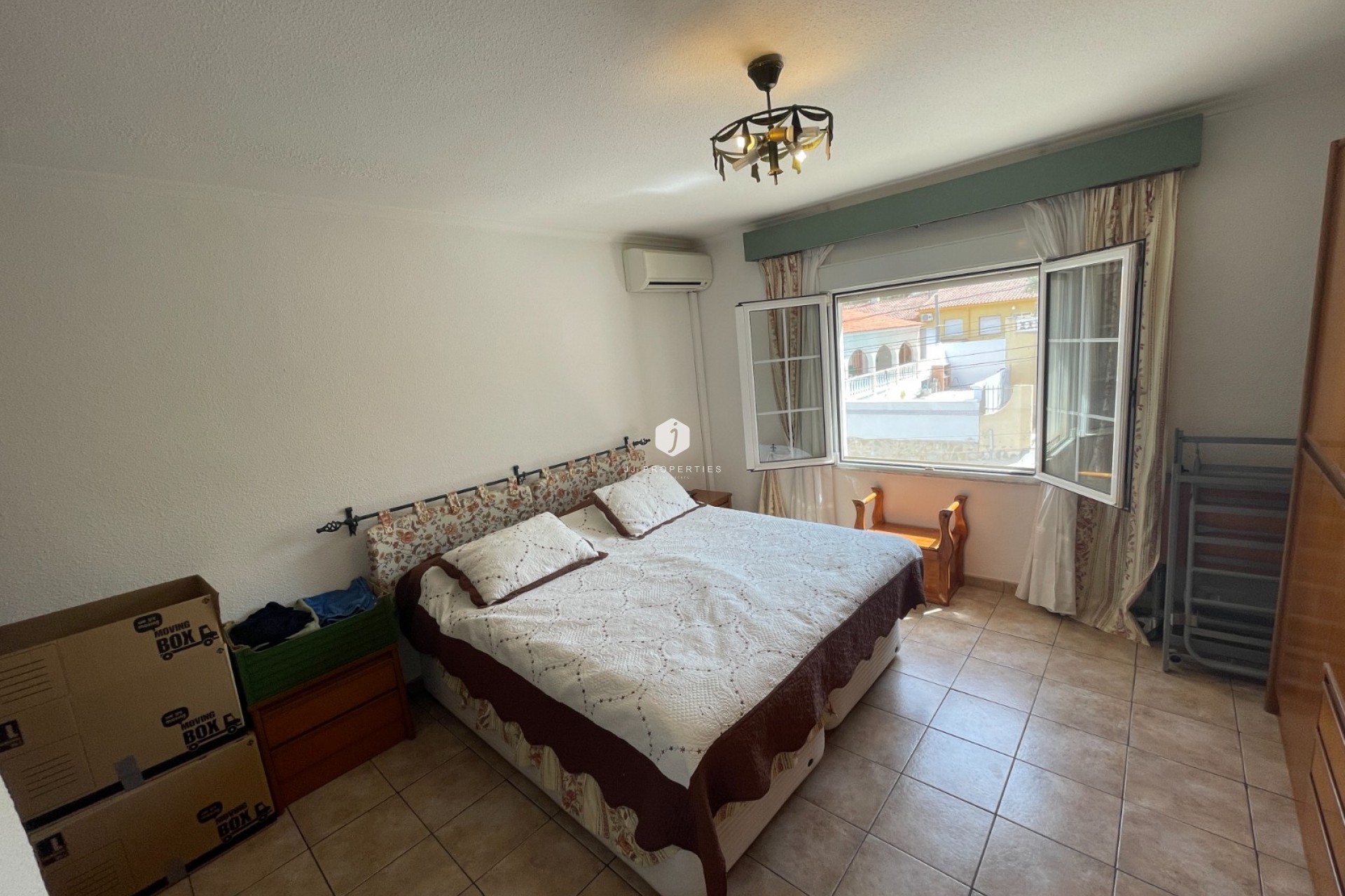 Aus zweiter Hand - Villa -
Benijofar - Costa Blanca