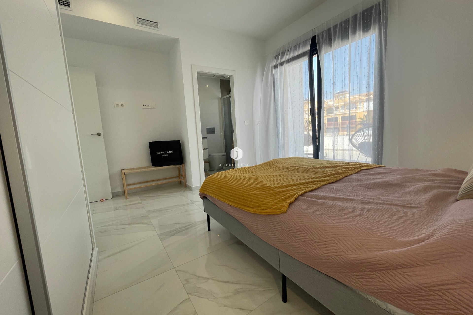 Aus zweiter Hand - Villa -
Benijofar - Costa Blanca