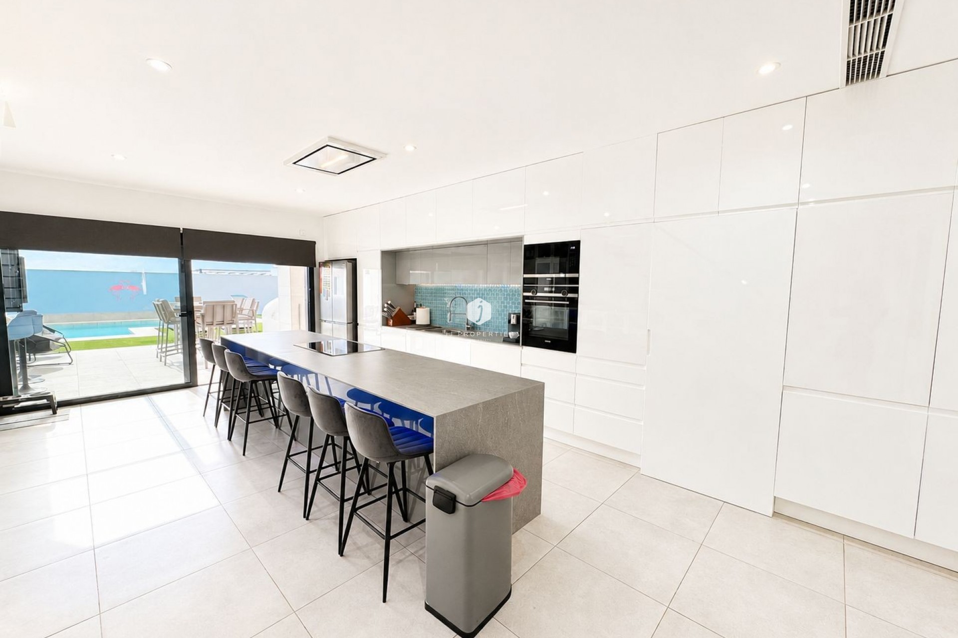 Aus zweiter Hand - Villa -
Benijofar - Costa Blanca