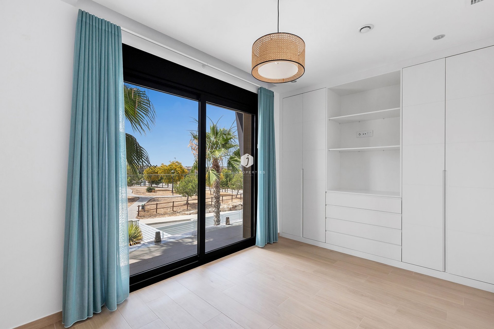 Aus zweiter Hand - Villa -
Benijofar - Costa Blanca