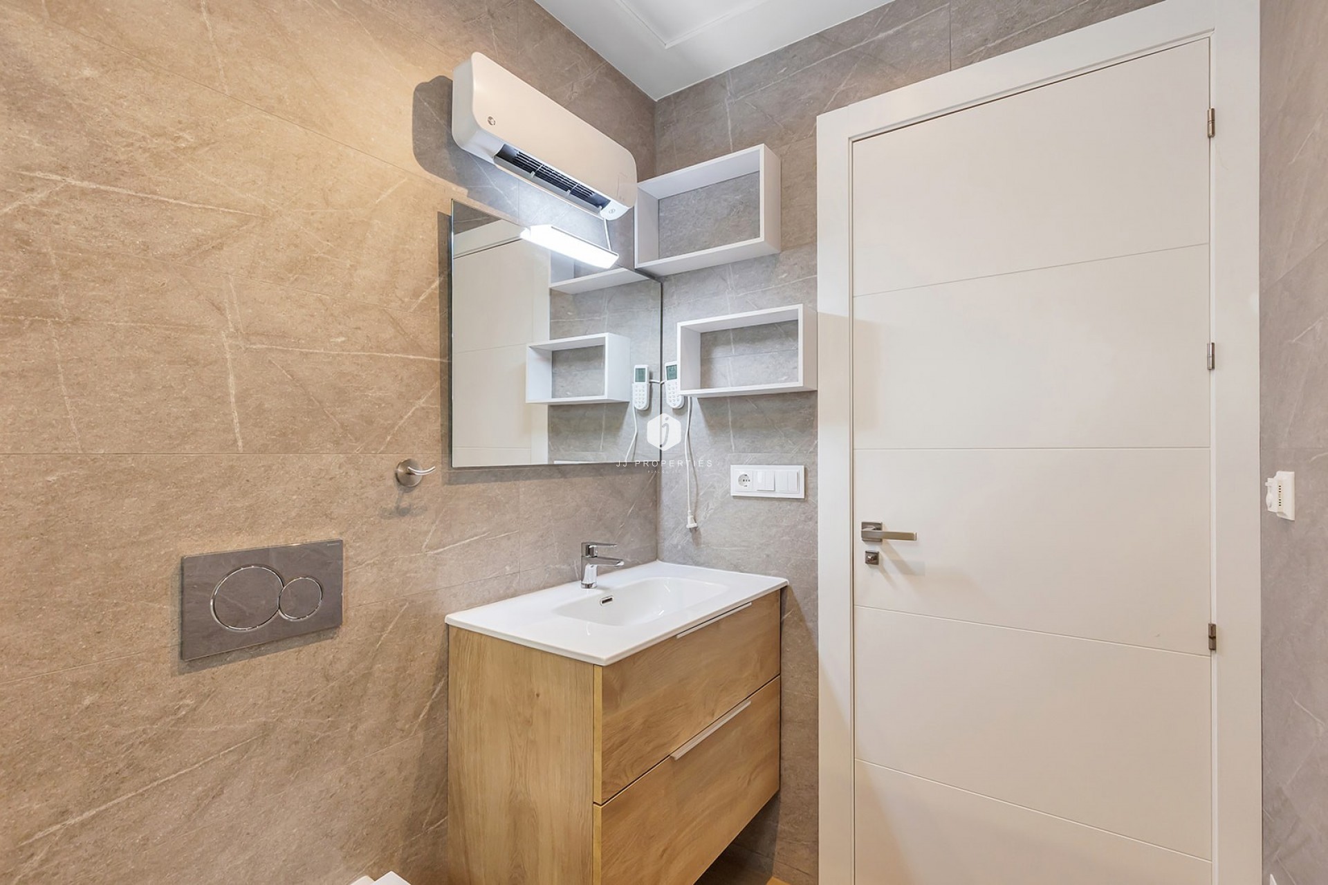 Aus zweiter Hand - Villa -
Benijofar - Costa Blanca