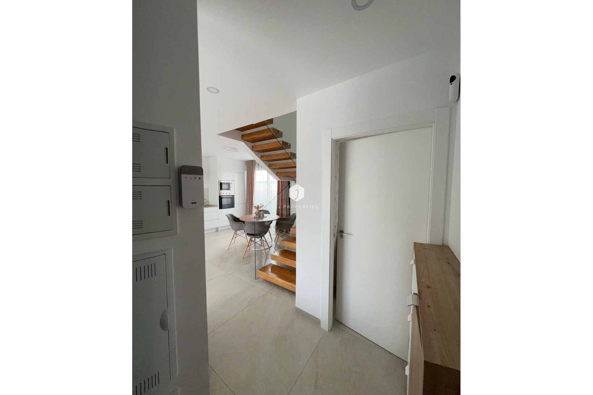 Aus zweiter Hand - Villa -
Benijofar