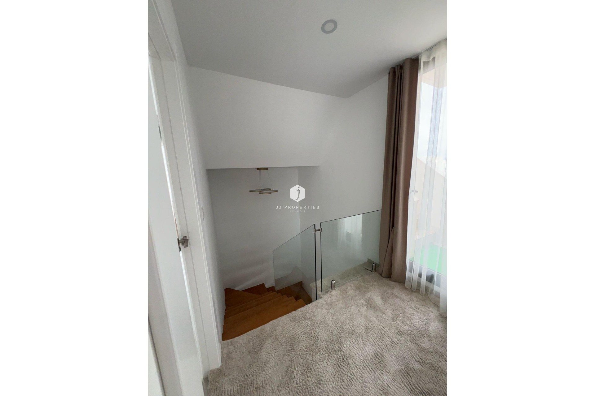 Aus zweiter Hand - Villa -
Benijofar