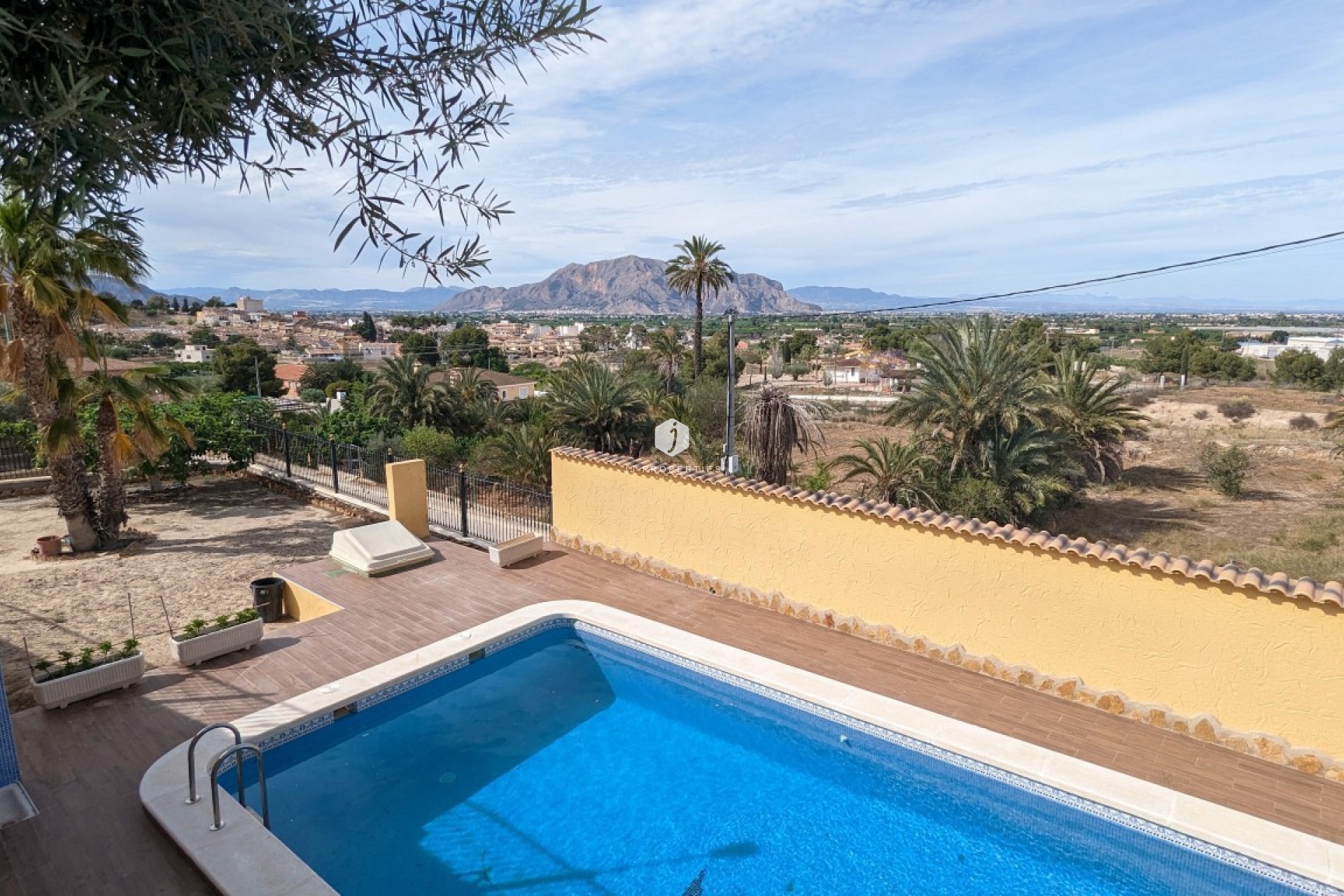 Aus zweiter Hand - Villa -
Bigastro - Inland