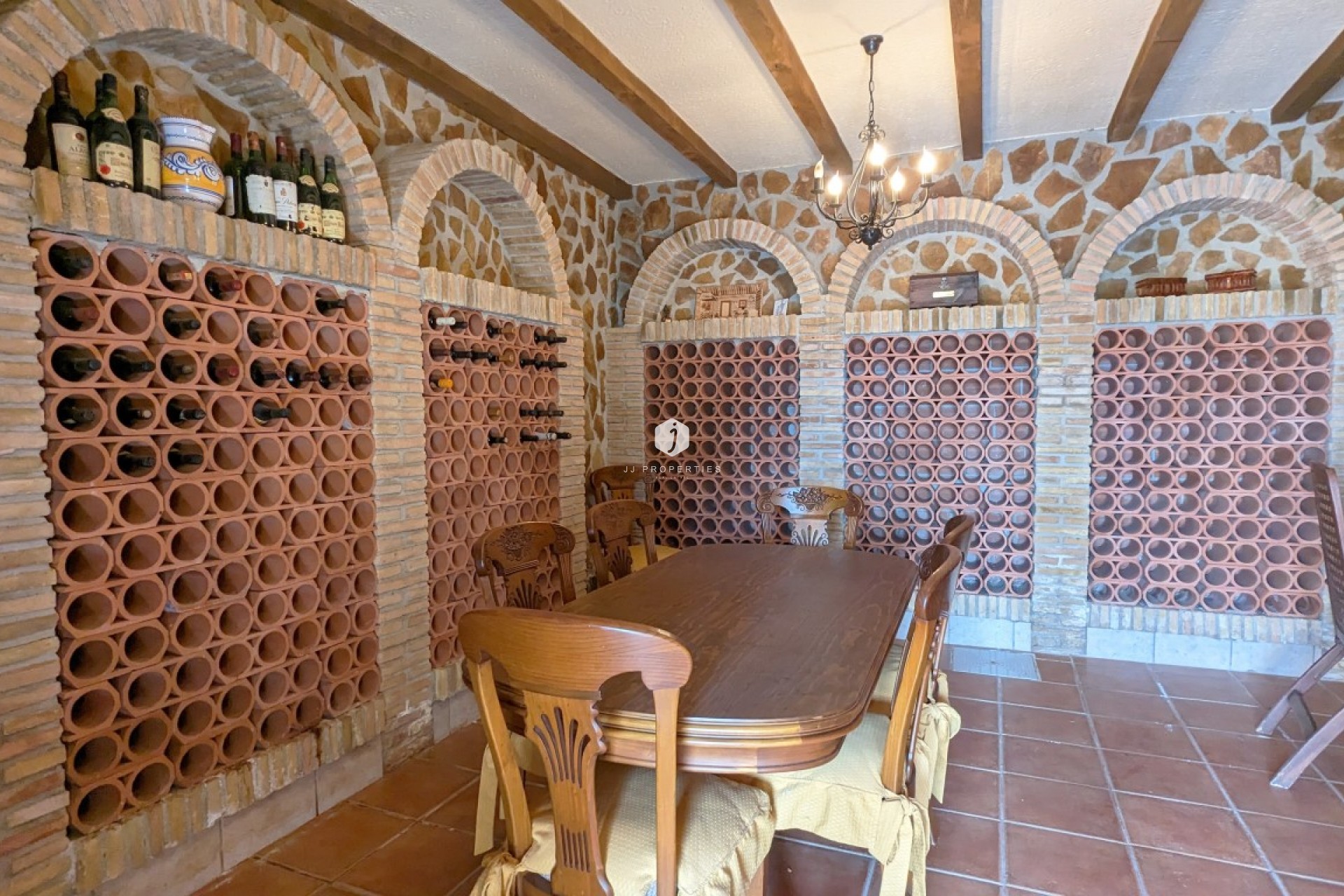 Aus zweiter Hand - Villa -
Bigastro - Inland