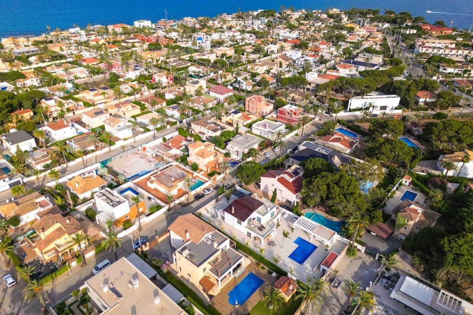 Aus zweiter Hand - Villa -
Cabo Roig - Costa Blanca