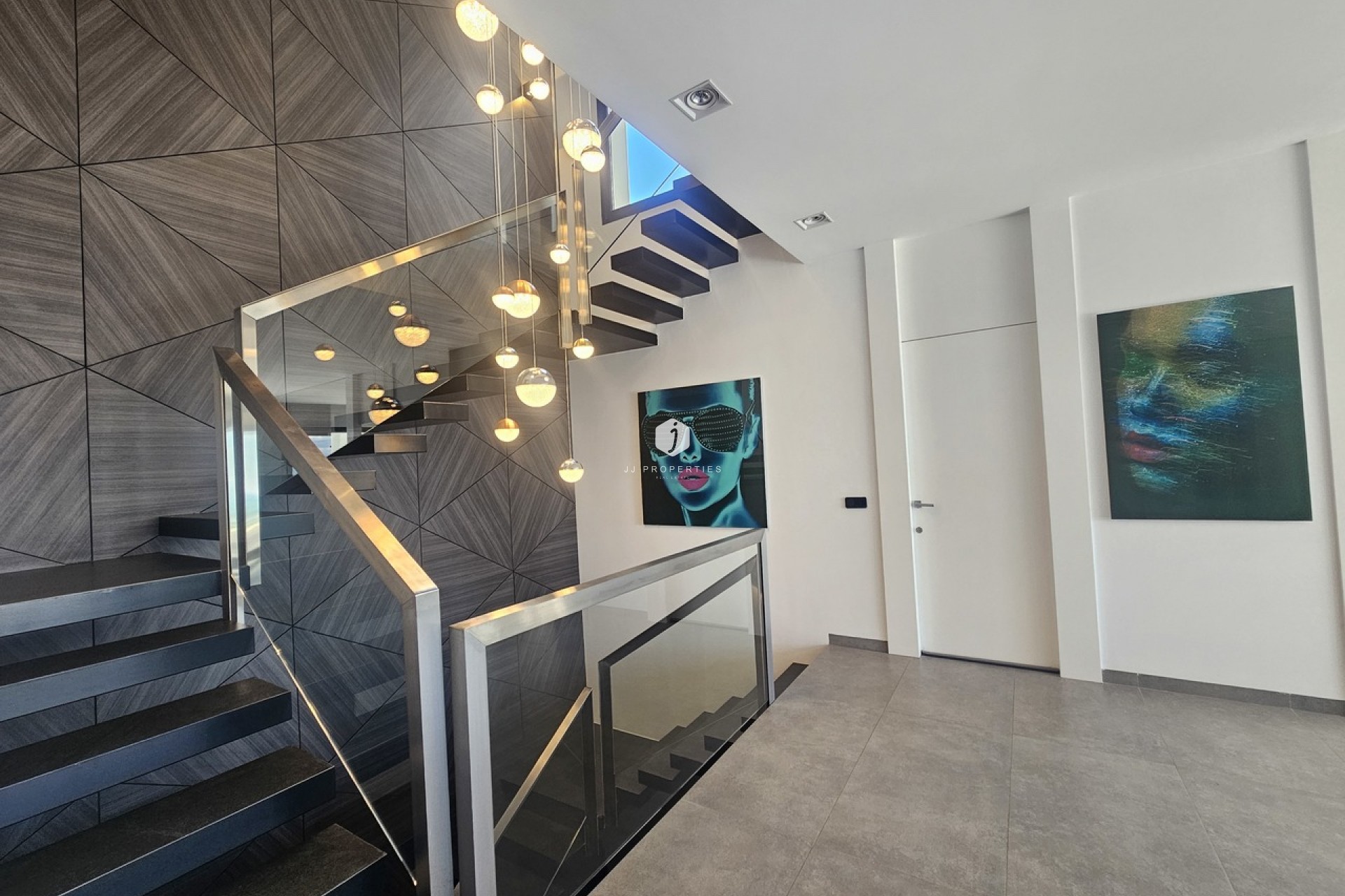 Aus zweiter Hand - Villa -
Cabo Roig - Costa Blanca