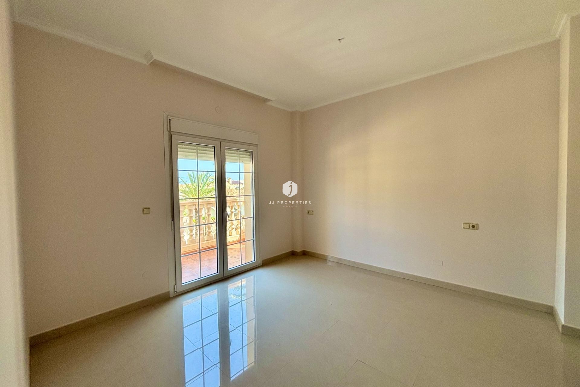 Aus zweiter Hand - Villa -
Cabo Roig - Costa Blanca