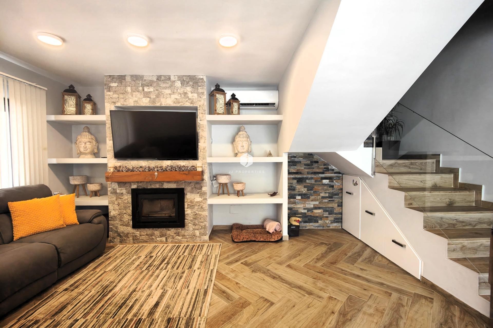 Aus zweiter Hand - Villa -
Cabo Roig - Costa Blanca