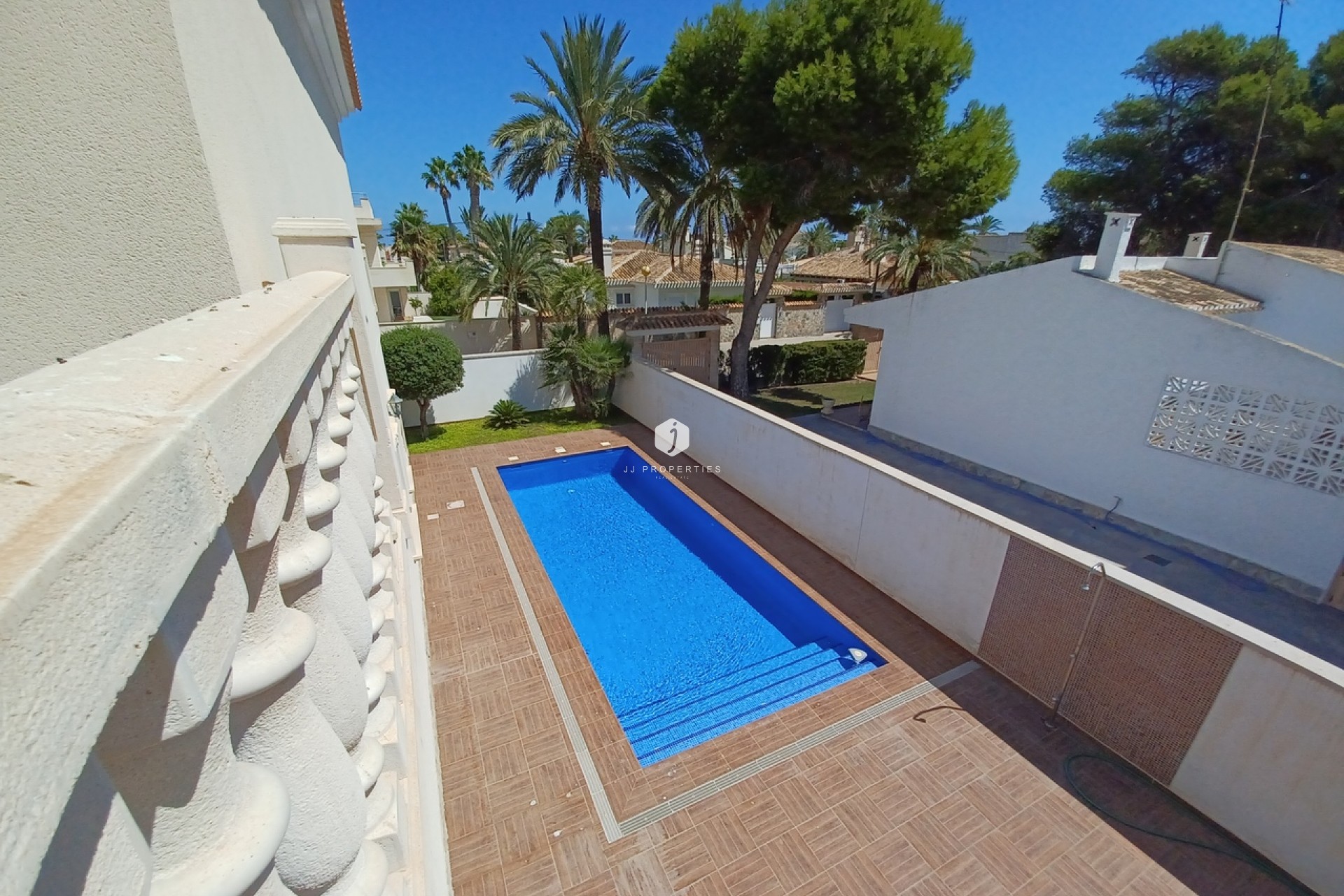 Aus zweiter Hand - Villa -
Cabo Roig - Costa Blanca