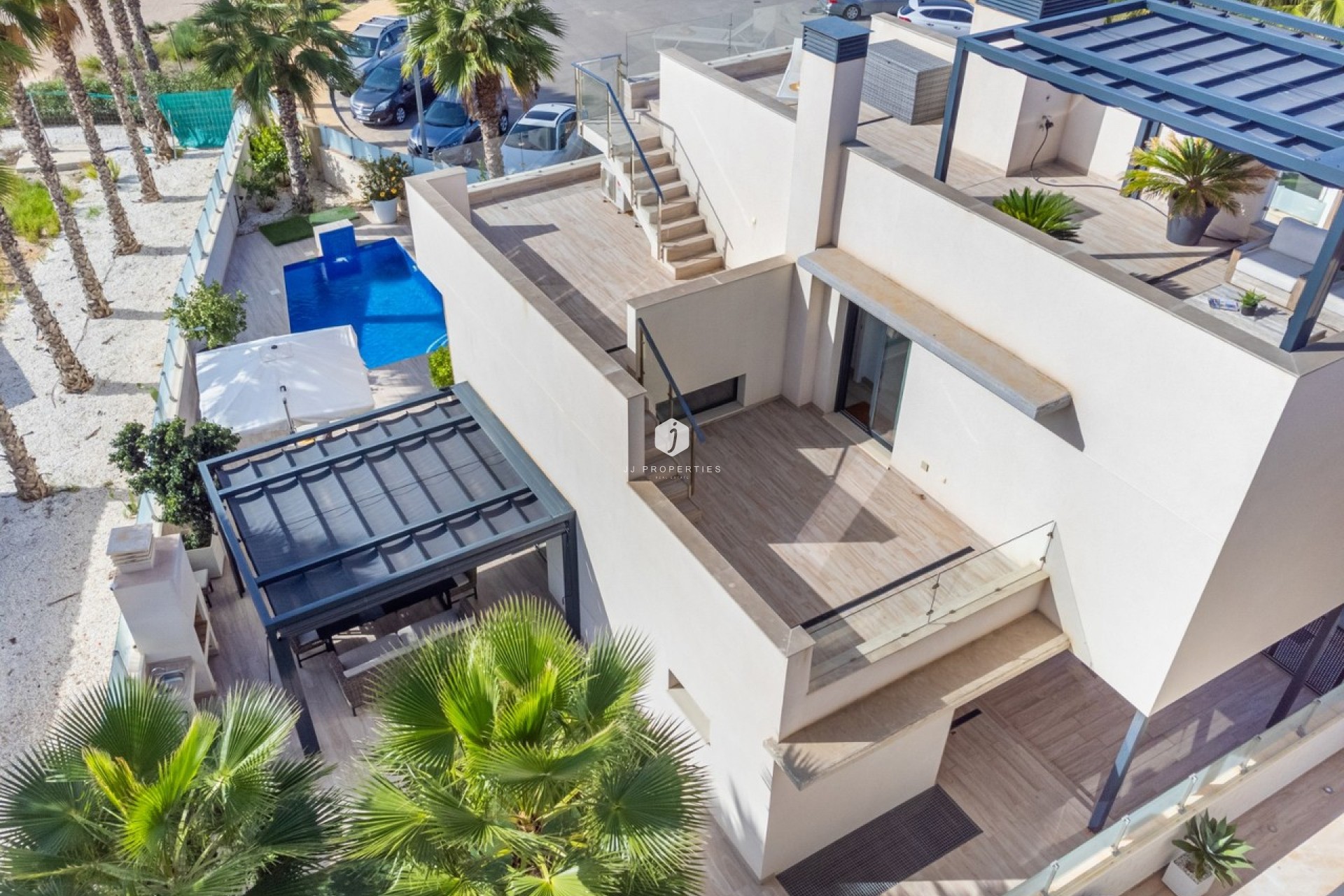 Aus zweiter Hand - Villa -
Cabo Roig - Costa Blanca