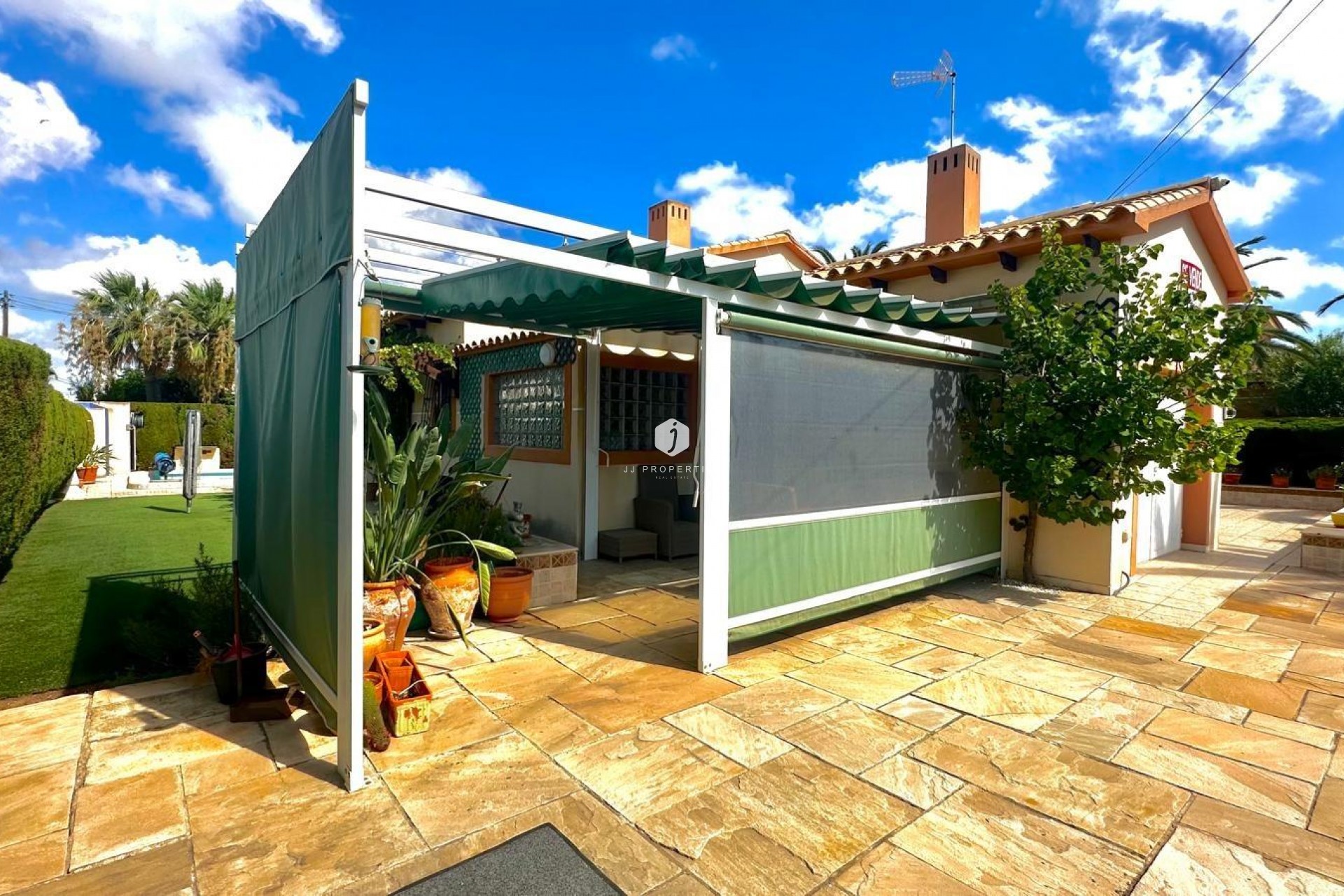 Aus zweiter Hand - Villa -
Cabo Roig - Costa Blanca