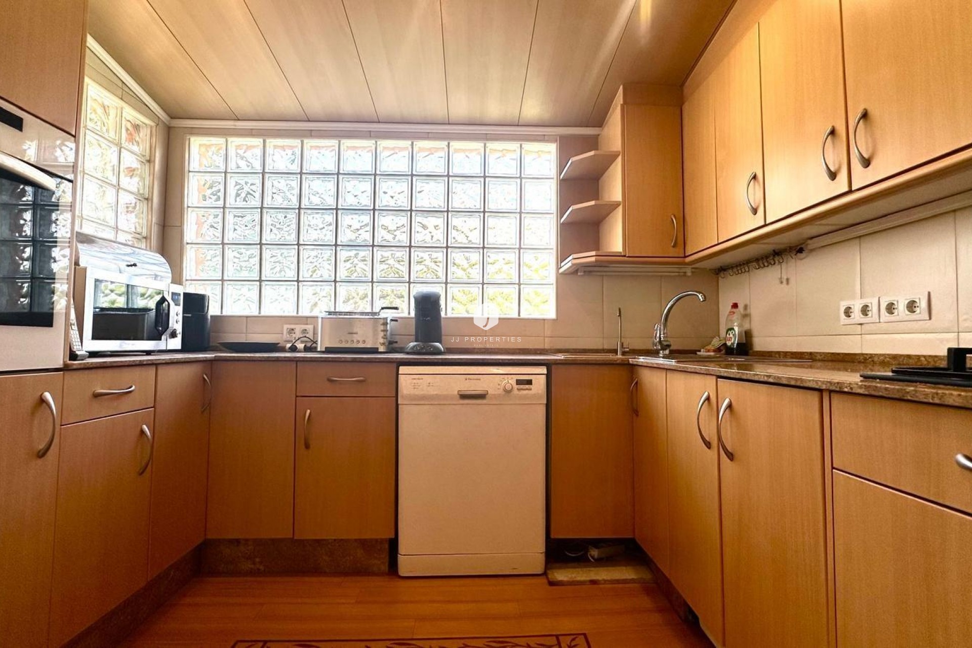 Aus zweiter Hand - Villa -
Cabo Roig - Costa Blanca