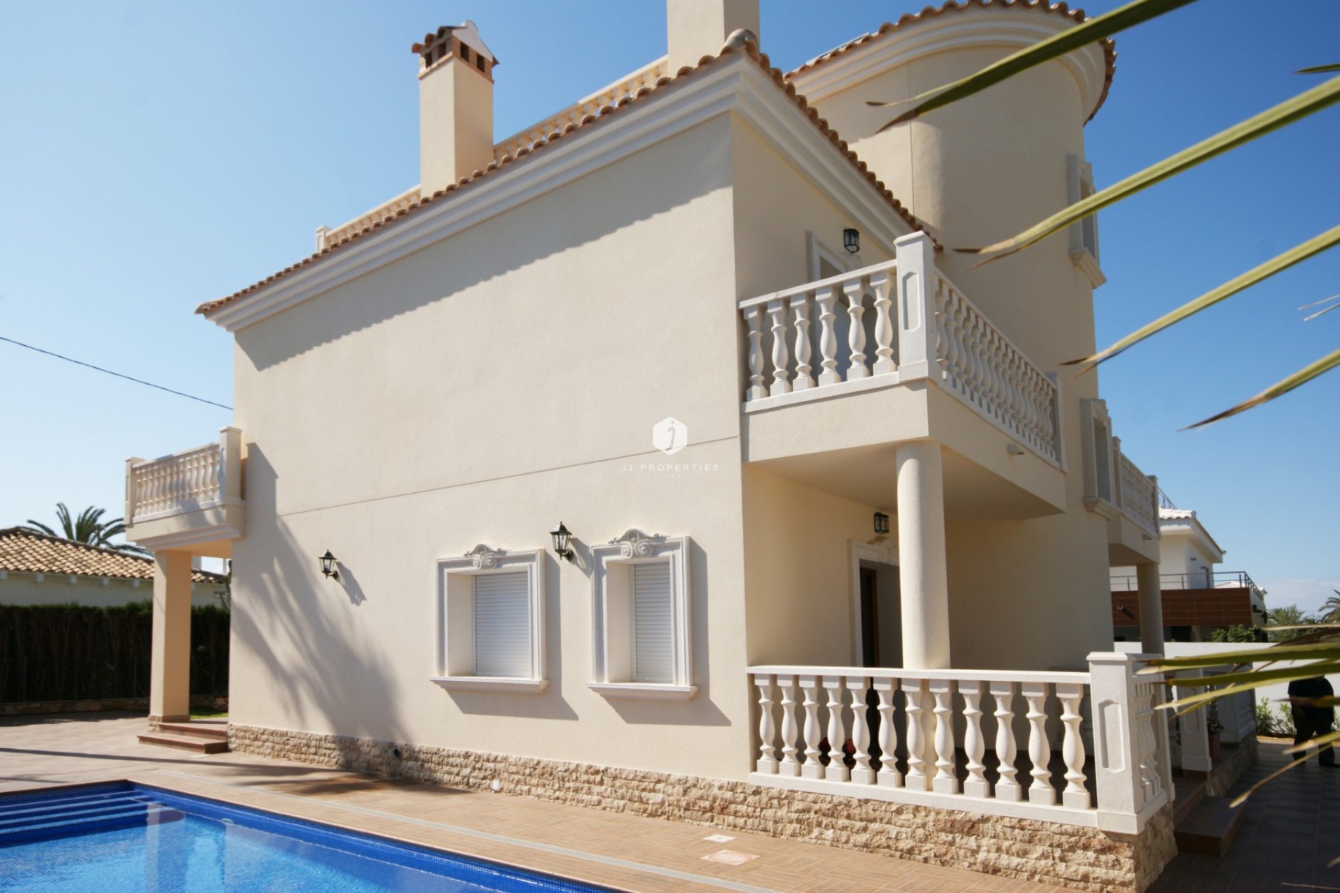 Aus zweiter Hand - Villa -
Cabo Roig - Costa Blanca