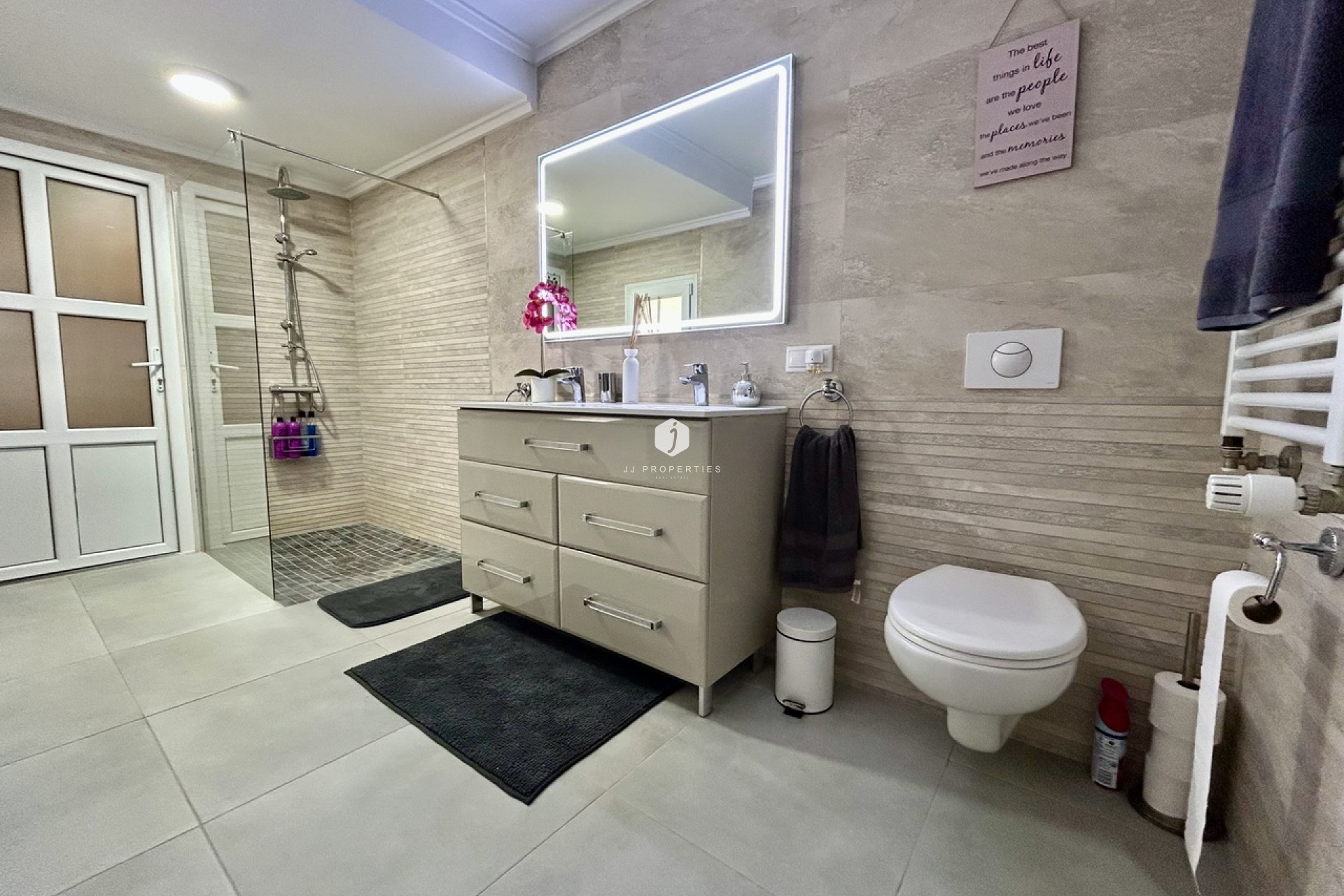 Aus zweiter Hand - Villa -
Cabo Roig - Costa Blanca