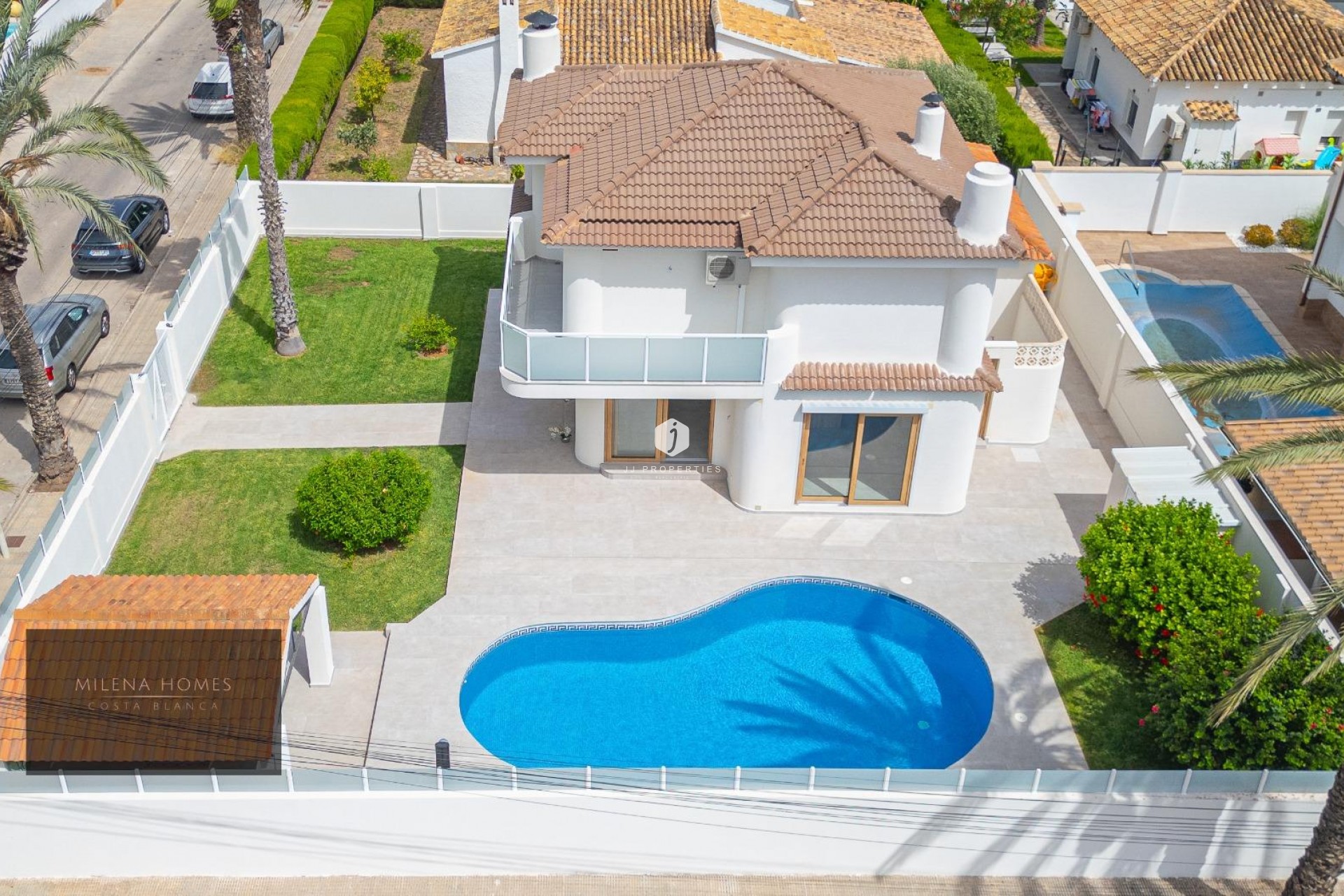 Aus zweiter Hand - Villa -
Cabo Roig