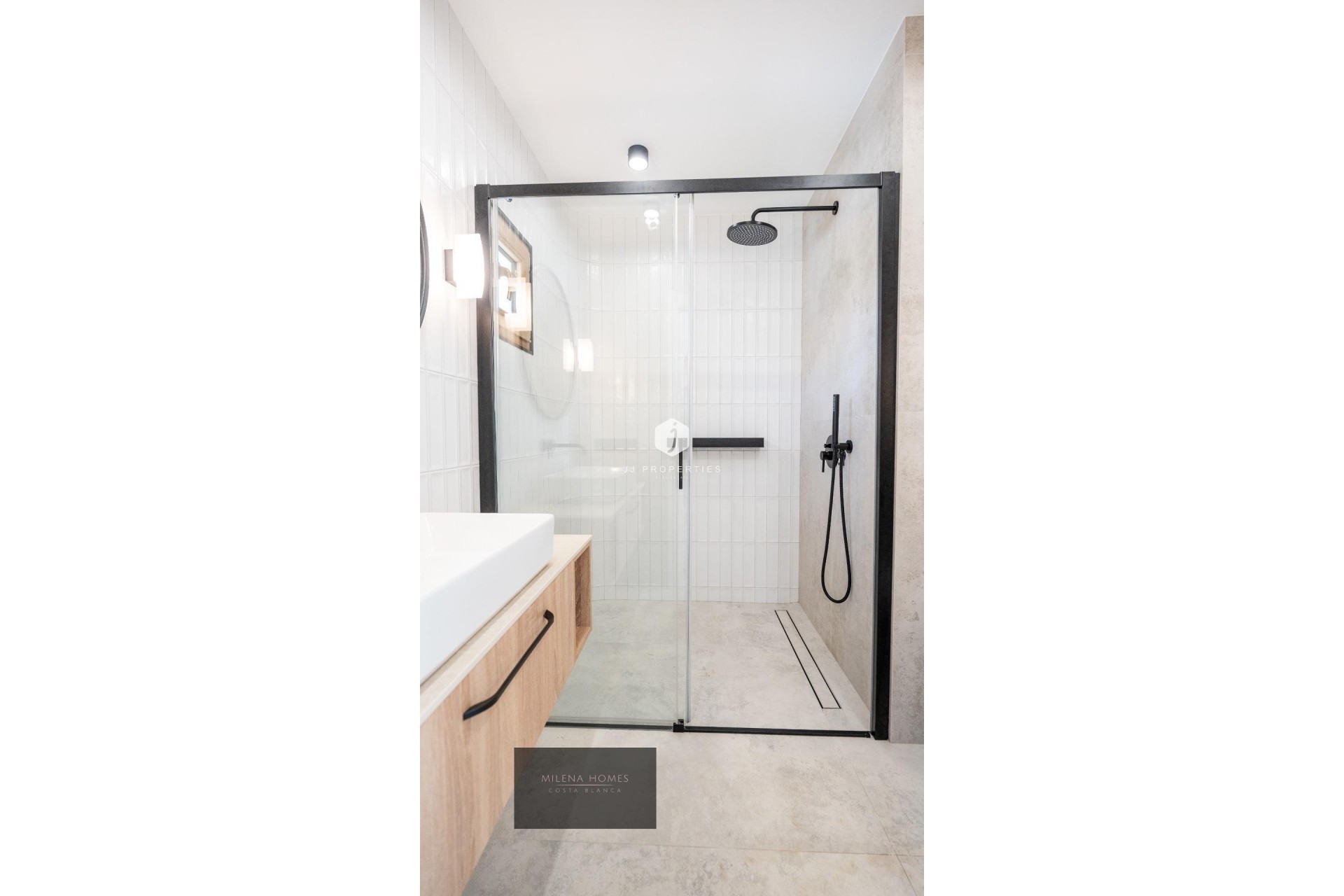 Aus zweiter Hand - Villa -
Cabo Roig