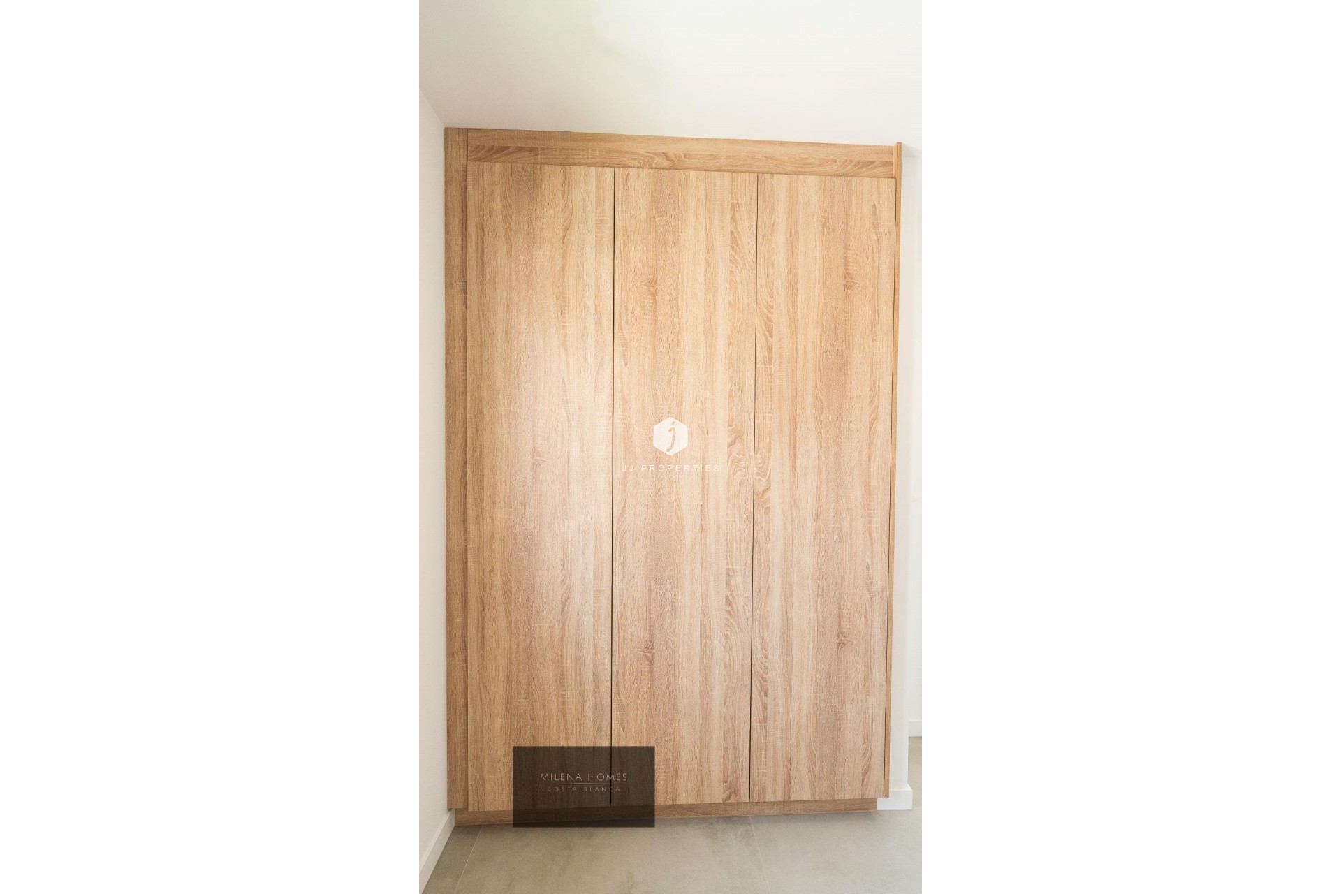 Aus zweiter Hand - Villa -
Cabo Roig