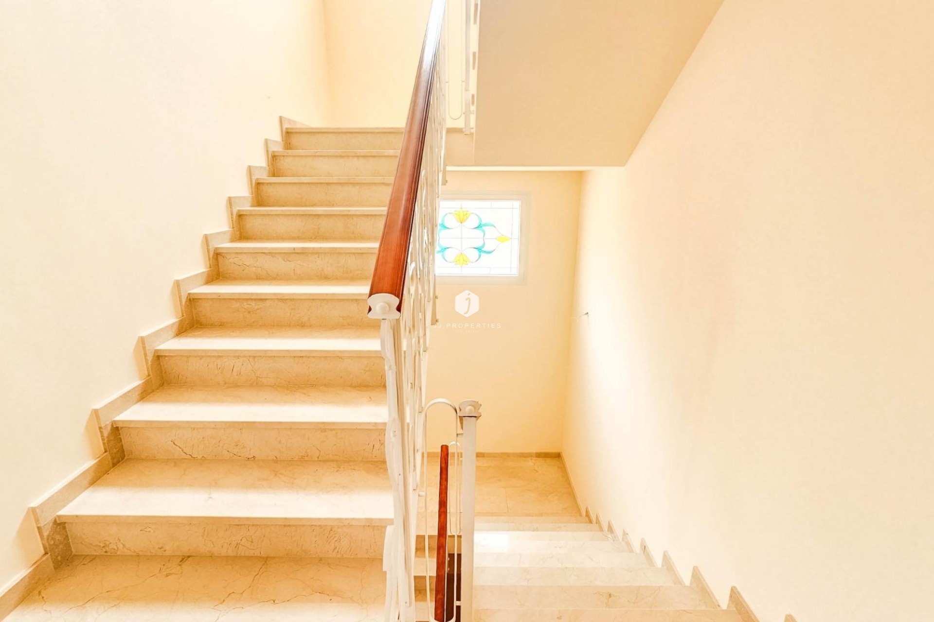 Aus zweiter Hand - Villa -
Cabo Roig