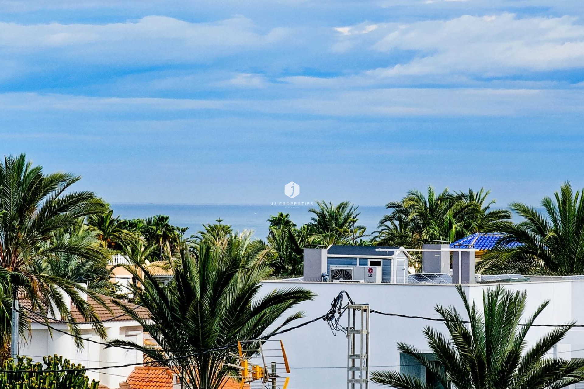 Aus zweiter Hand - Villa -
Cabo Roig