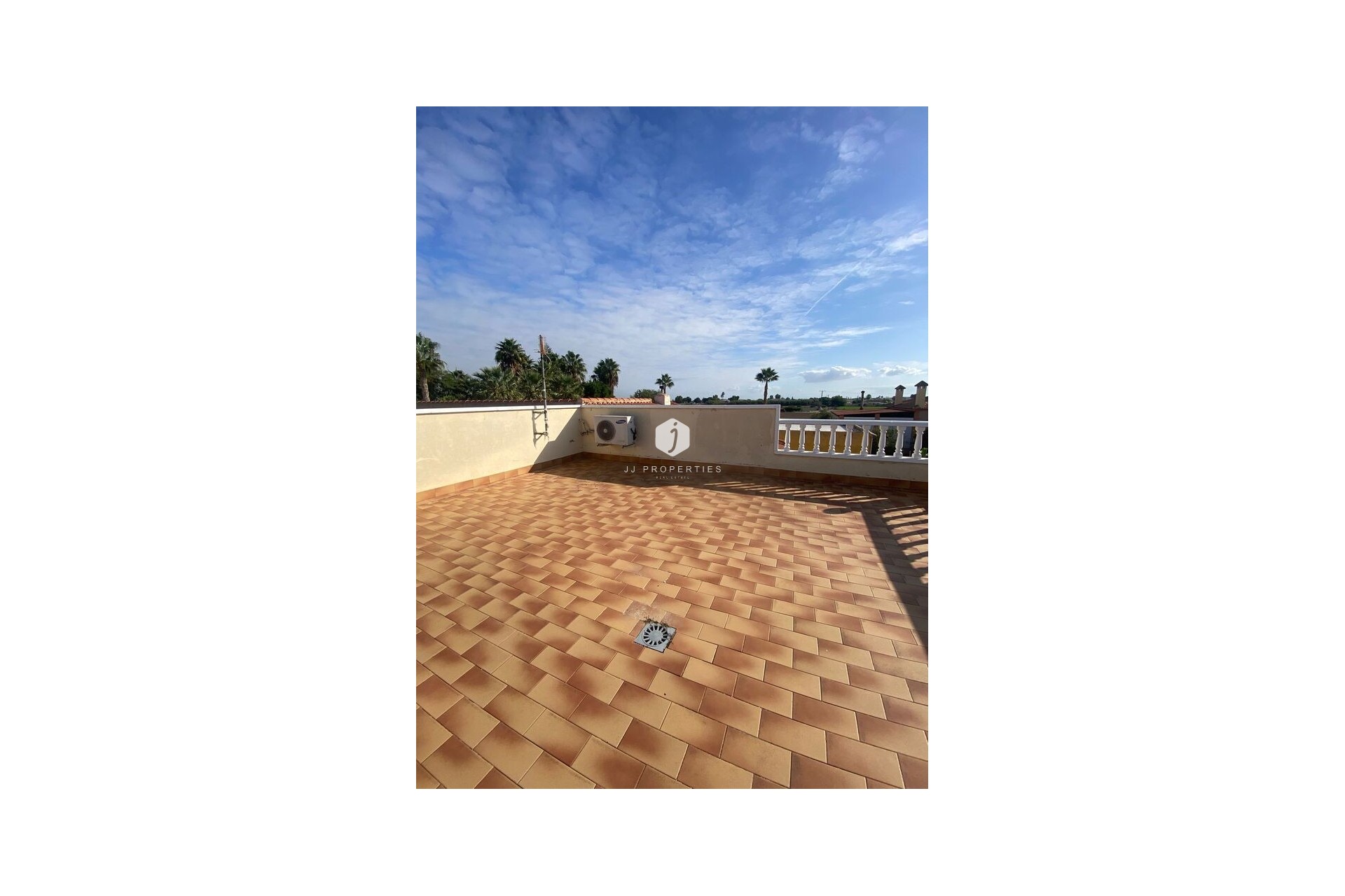 Aus zweiter Hand - Villa -
Catral - Costa Blanca