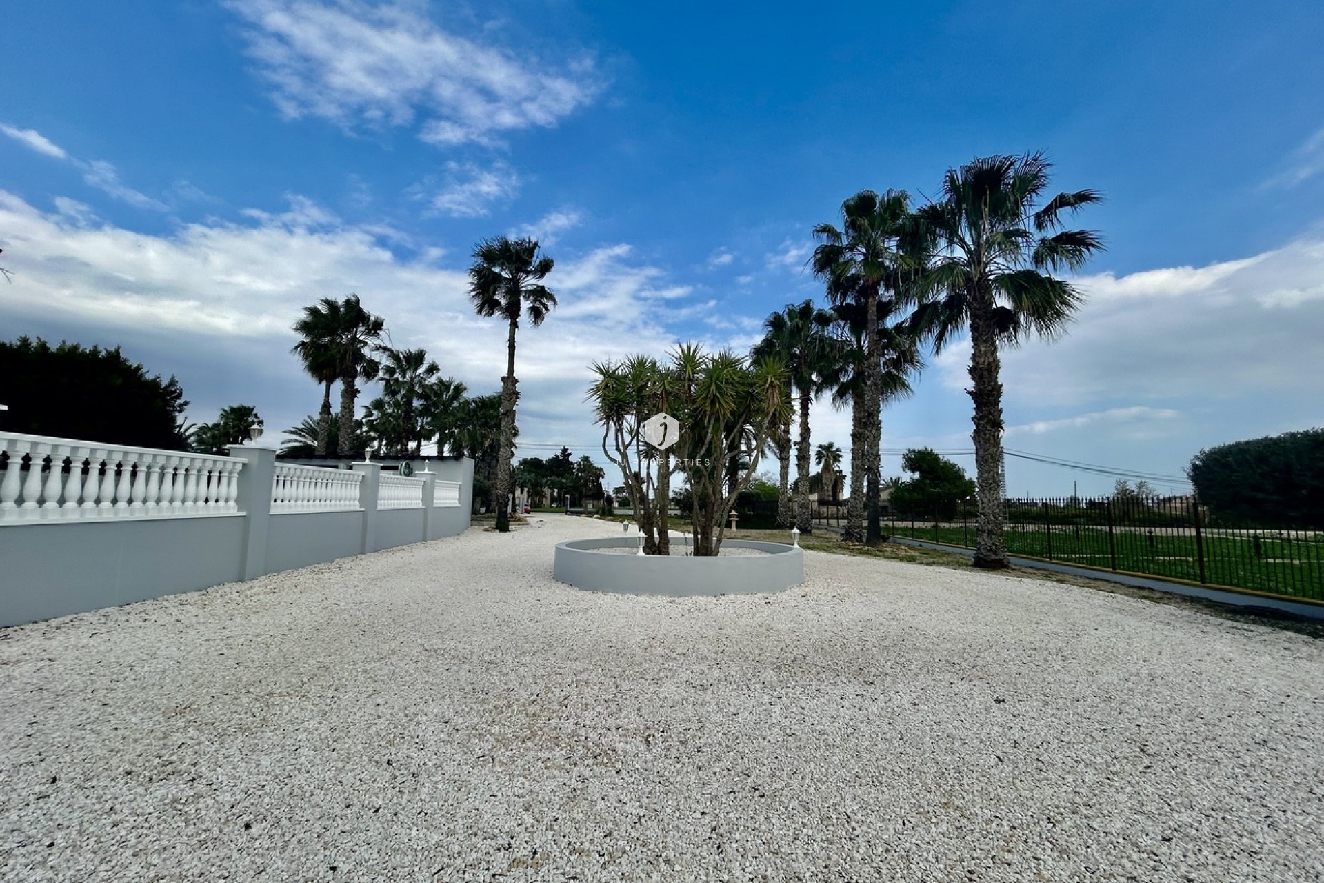 Aus zweiter Hand - Villa -
Catral - Costa Blanca