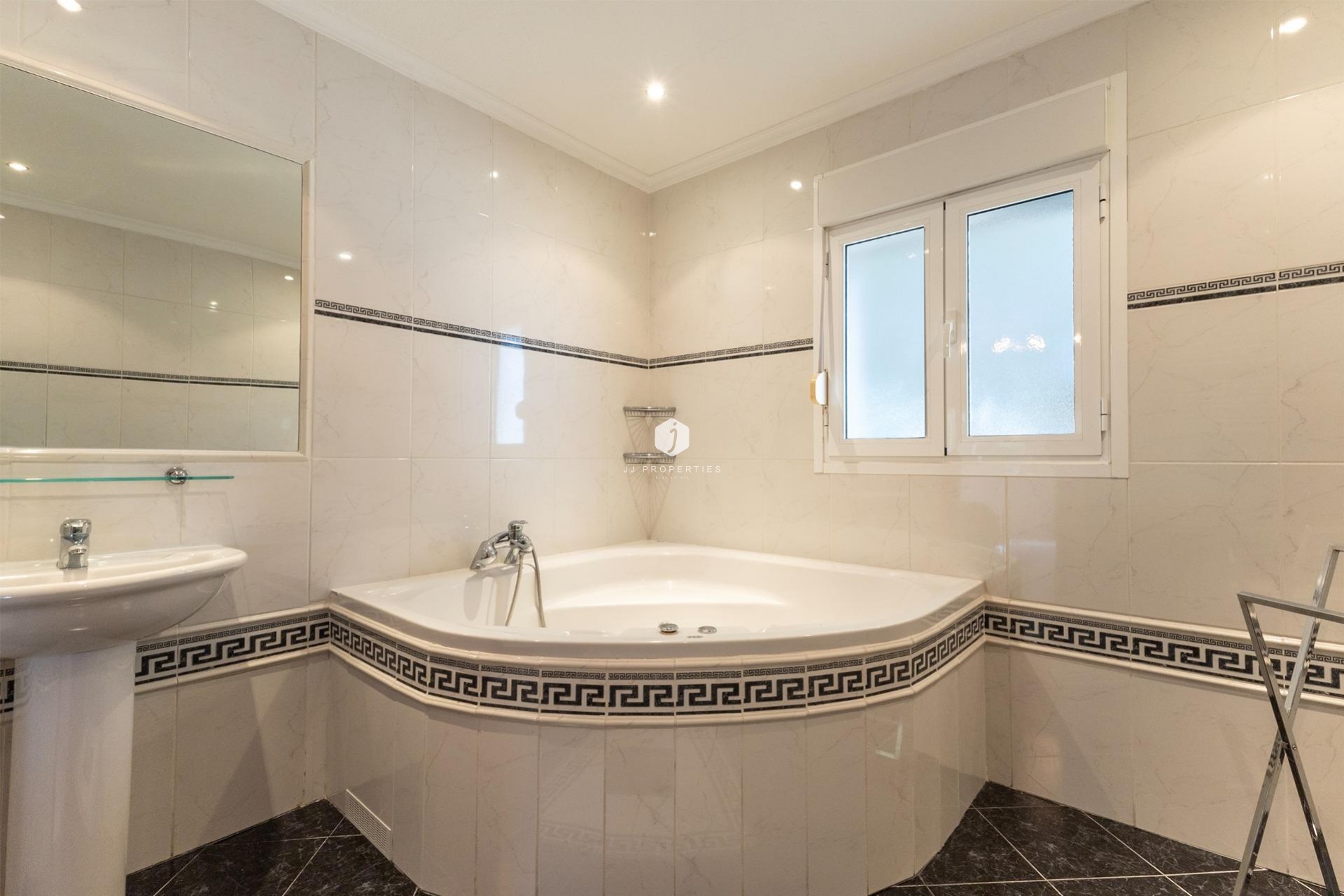 Aus zweiter Hand - Villa -
Ciudad Quesada - Ciudad Quesada - Doña Pepa