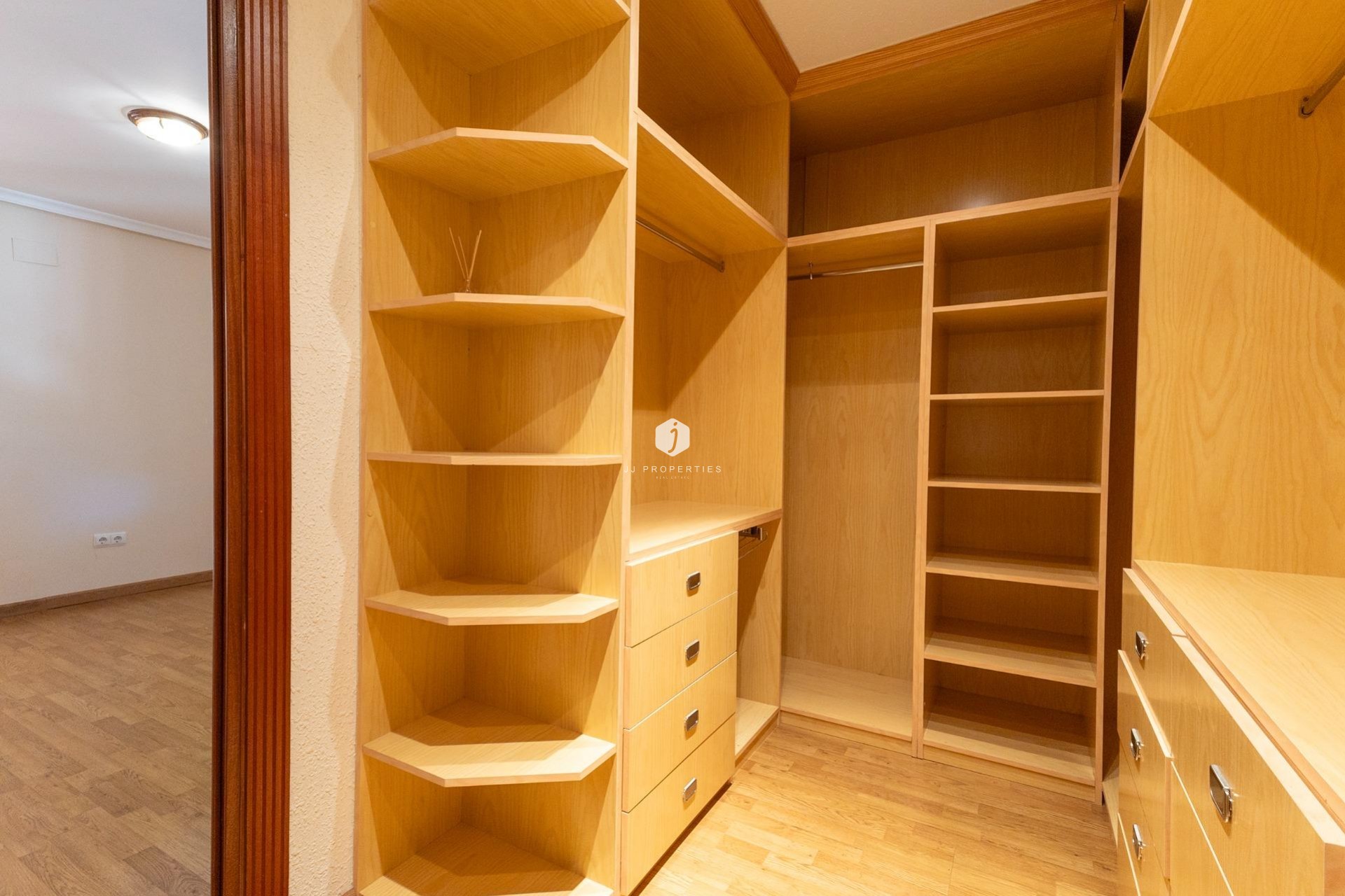 Aus zweiter Hand - Villa -
Ciudad Quesada - Ciudad Quesada - Doña Pepa