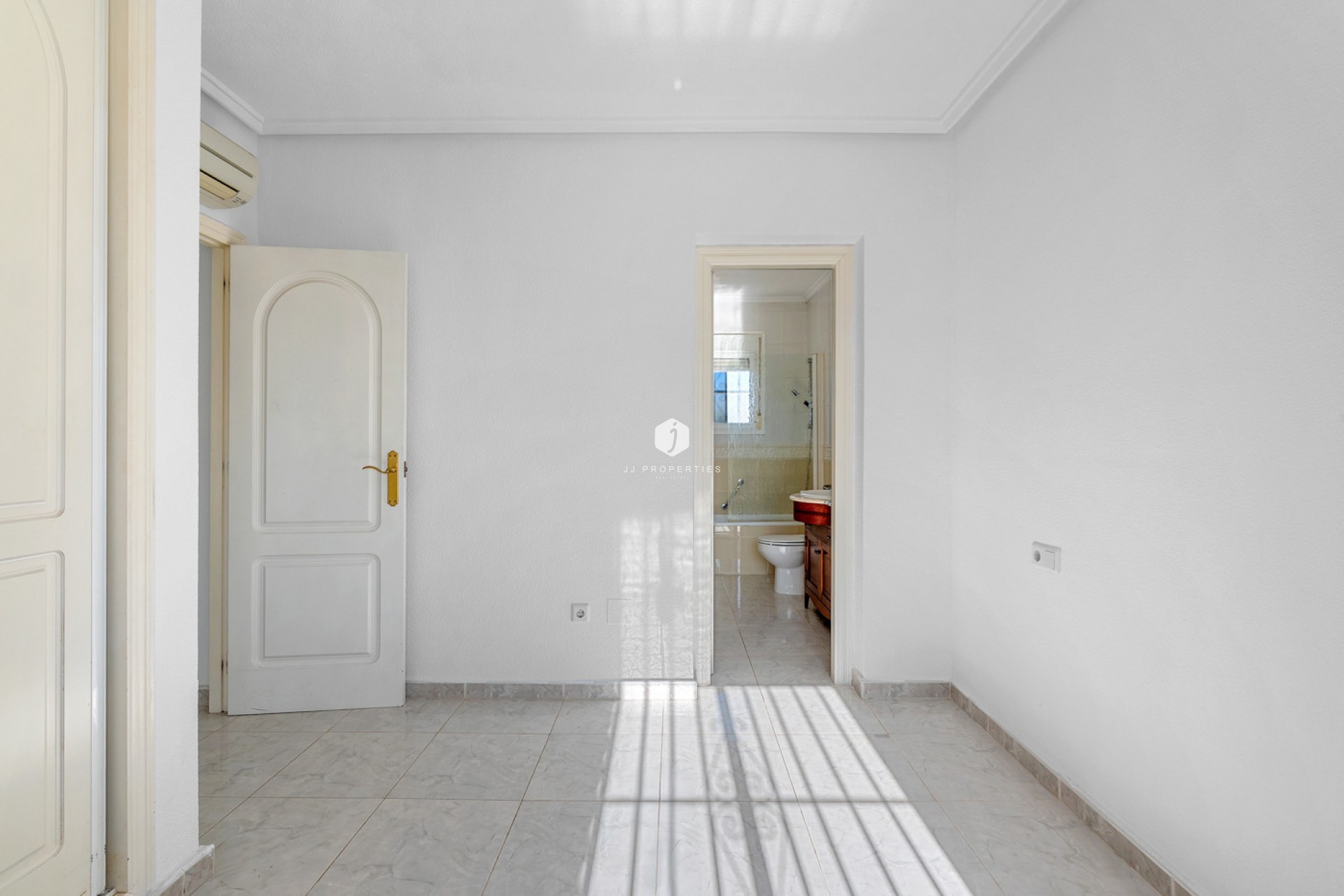 Aus zweiter Hand - Villa -
Ciudad Quesada - Costa Blanca