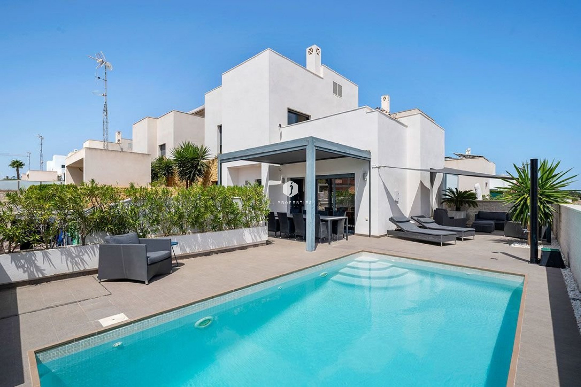 Aus zweiter Hand - Villa -
Ciudad Quesada - Costa Blanca