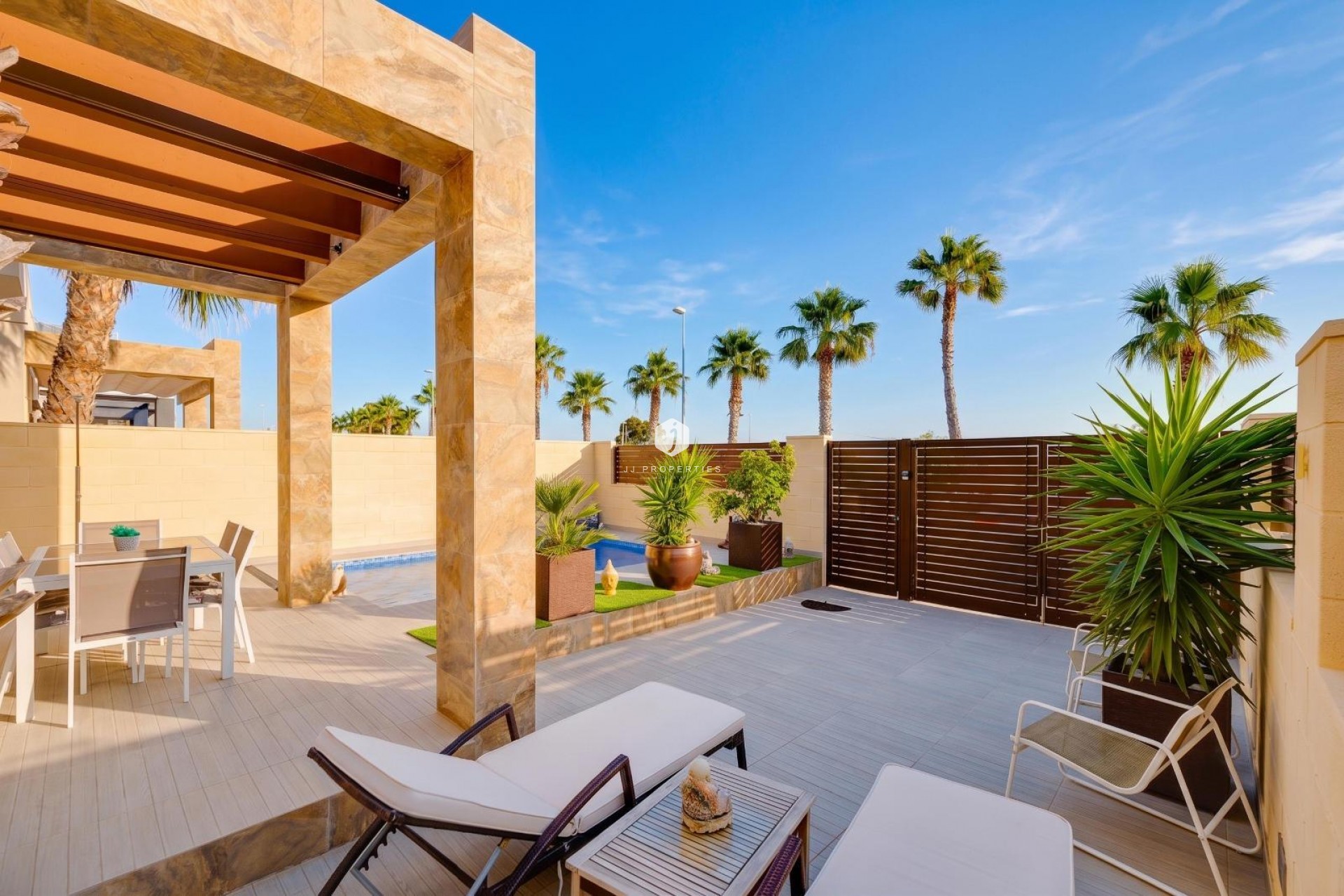 Aus zweiter Hand - Villa -
Ciudad Quesada - Pueblo Bravo