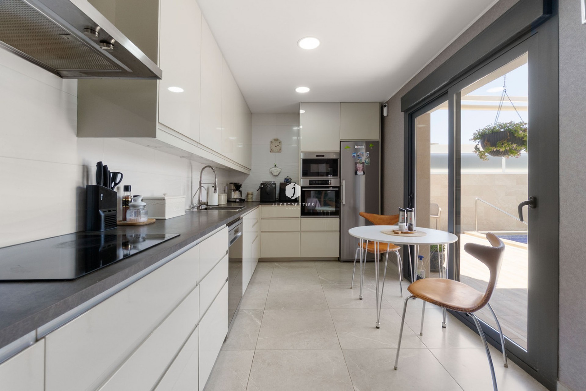 Aus zweiter Hand - Villa -
Daya Nueva - Costa Blanca