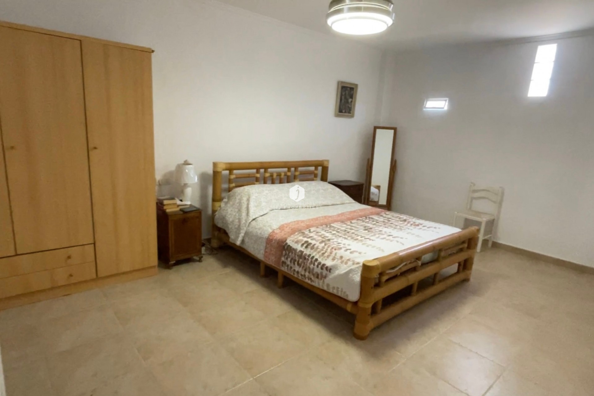 Aus zweiter Hand - Villa -
Daya Nueva - Costa Blanca