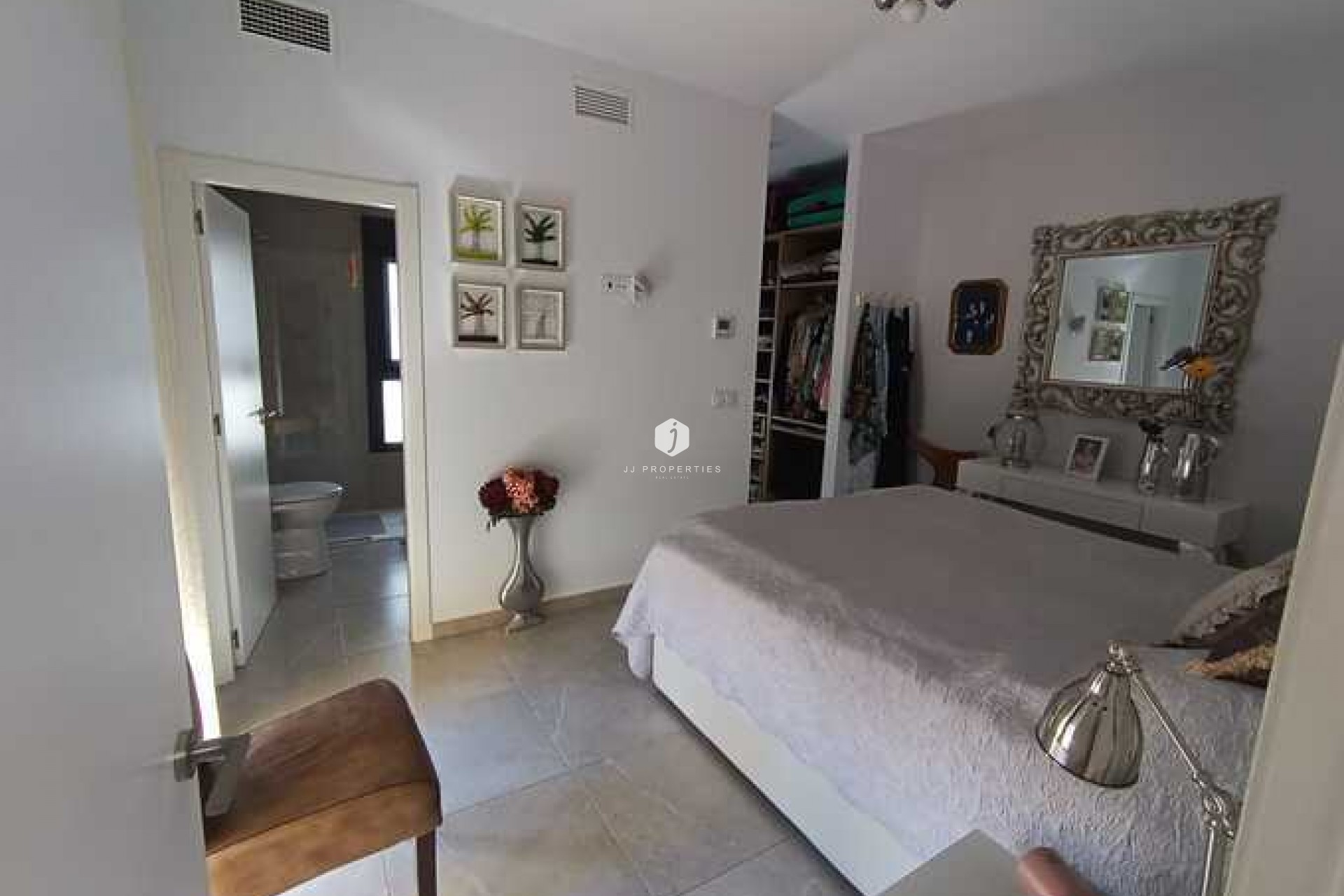 Aus zweiter Hand - Villa -
Daya Nueva - Costa Blanca