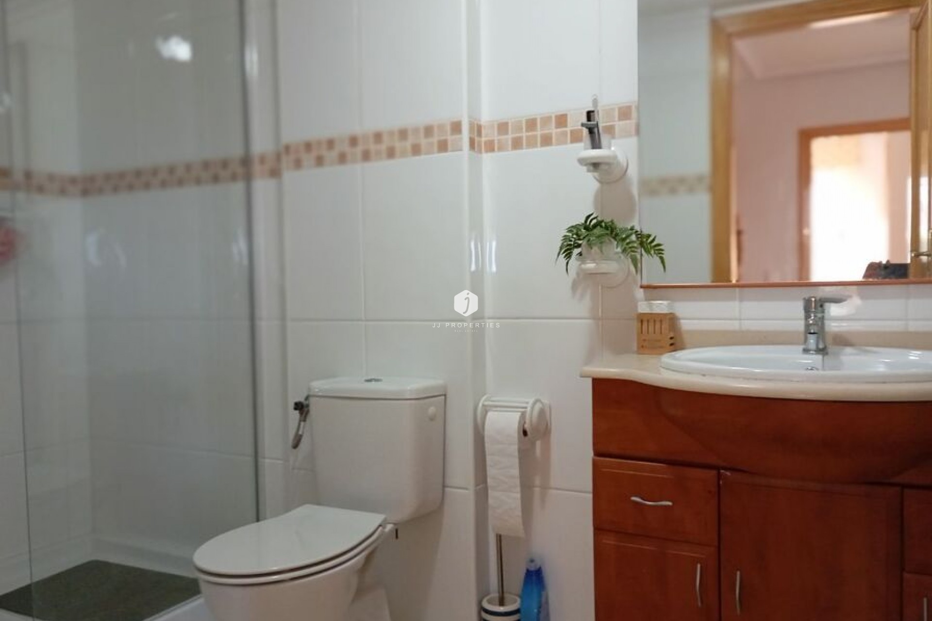 Aus zweiter Hand - Villa -
Daya Vieja - Costa Blanca