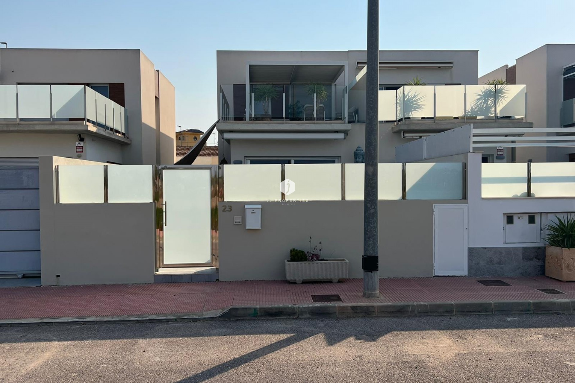 Aus zweiter Hand - Villa -
Daya Vieja - Costa Blanca