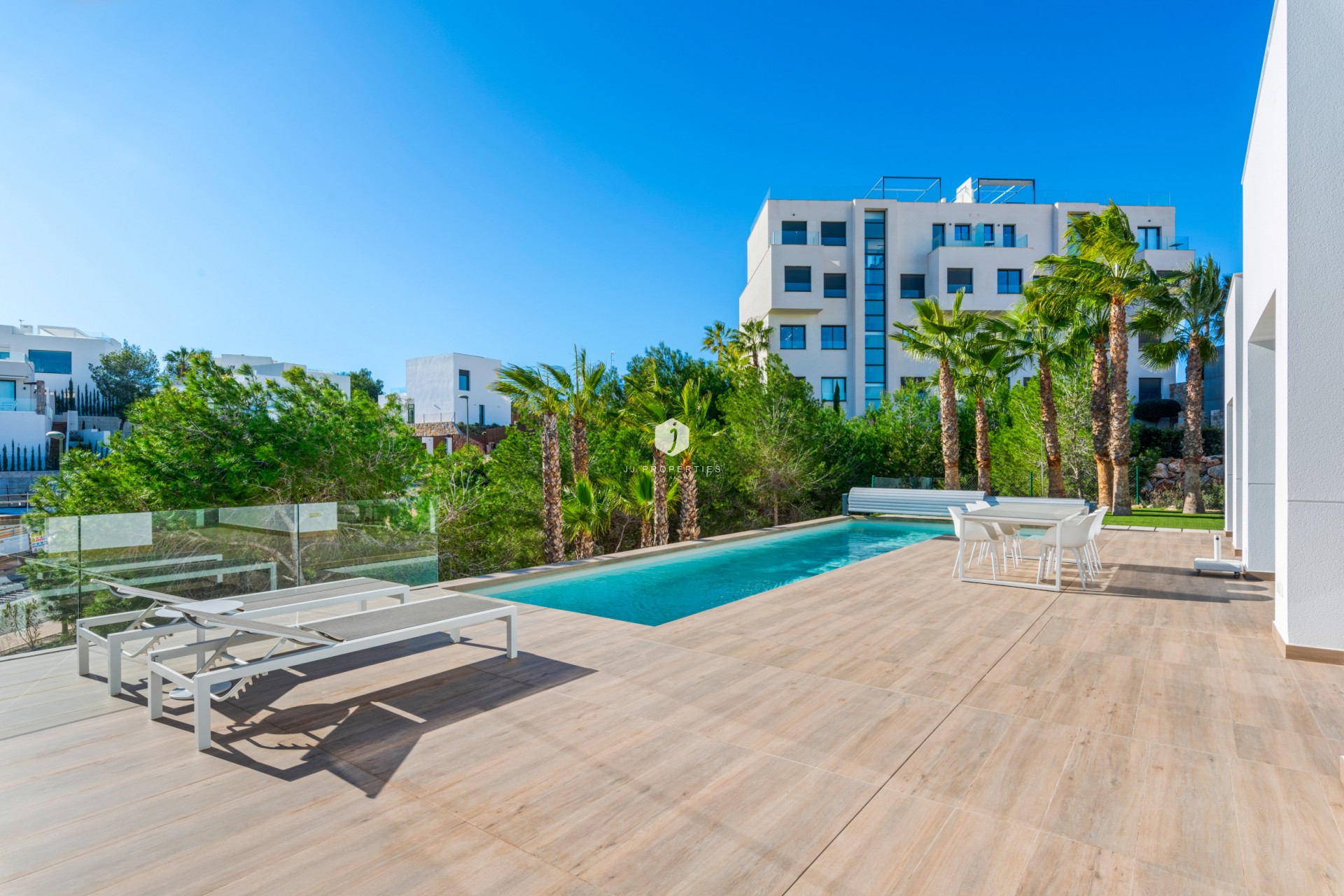 Aus zweiter Hand - Villa -
Dehesa de Campoamor - Costa Blanca