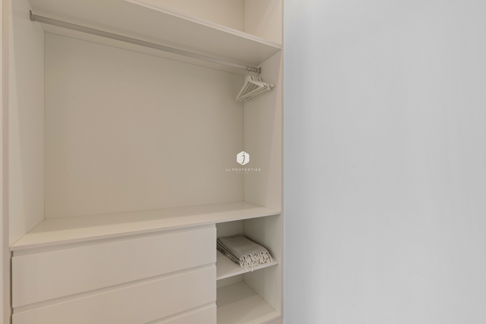 Aus zweiter Hand - Villa -
Dehesa de Campoamor - Costa Blanca