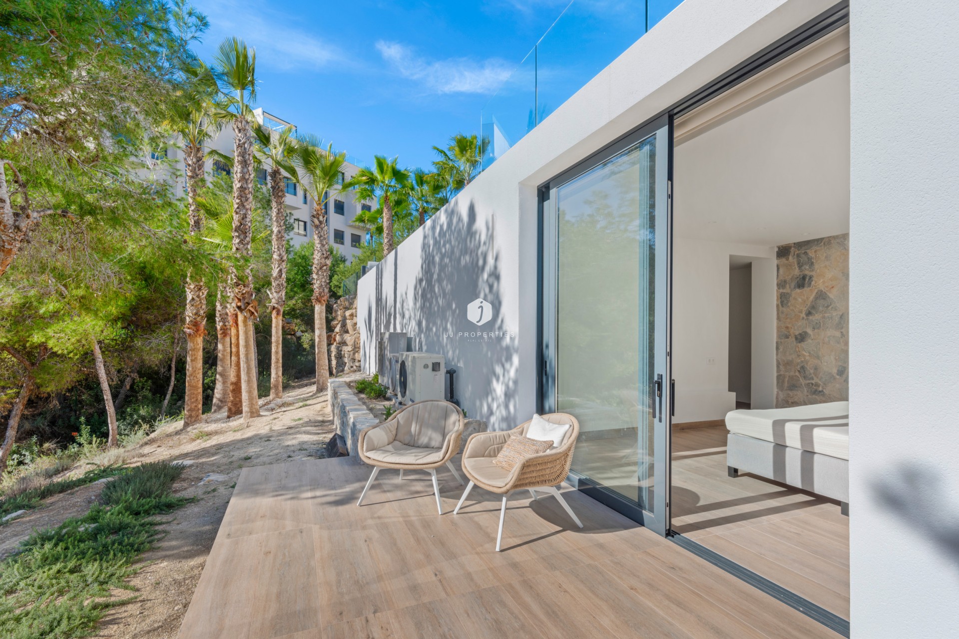 Aus zweiter Hand - Villa -
Dehesa de Campoamor - Costa Blanca