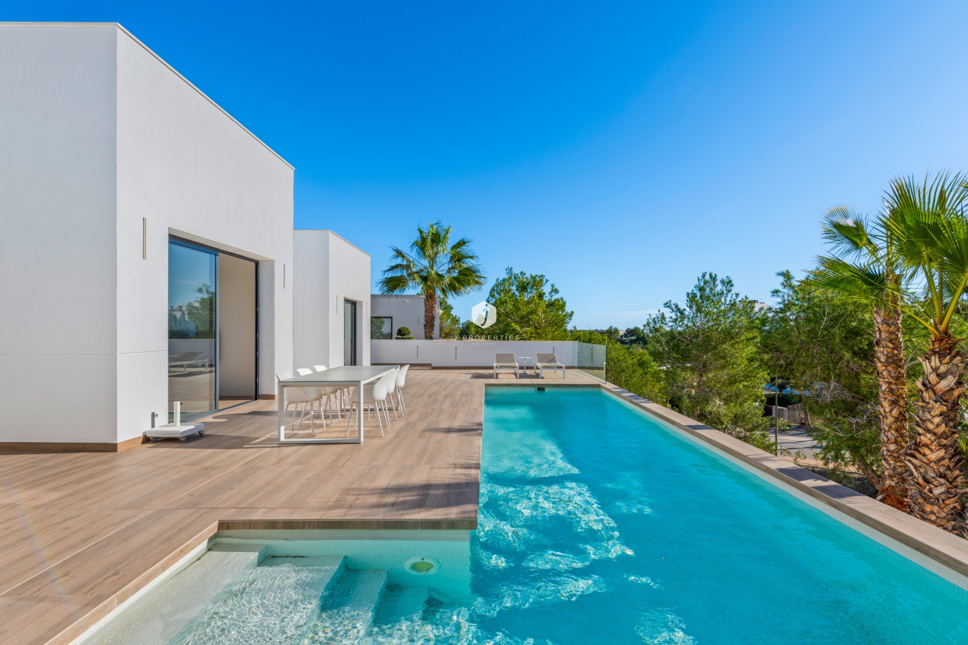 Aus zweiter Hand - Villa -
Dehesa de Campoamor - Costa Blanca