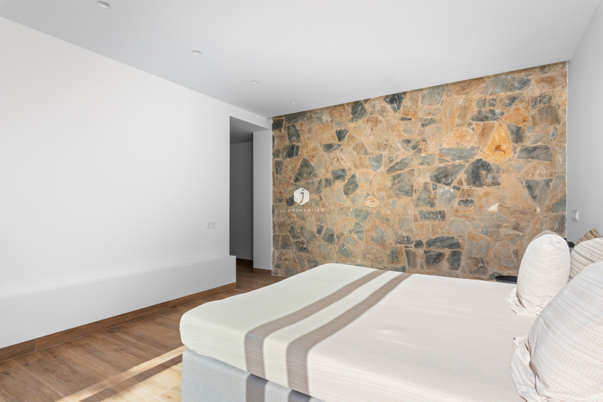 Aus zweiter Hand - Villa -
Dehesa de Campoamor - Costa Blanca