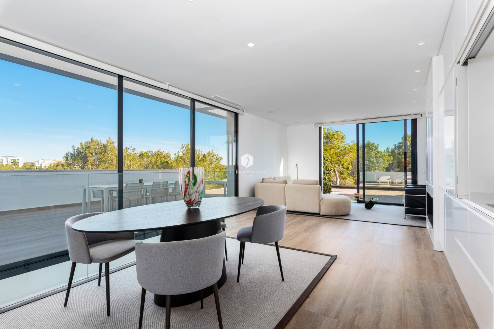 Aus zweiter Hand - Villa -
Dehesa de Campoamor - Costa Blanca