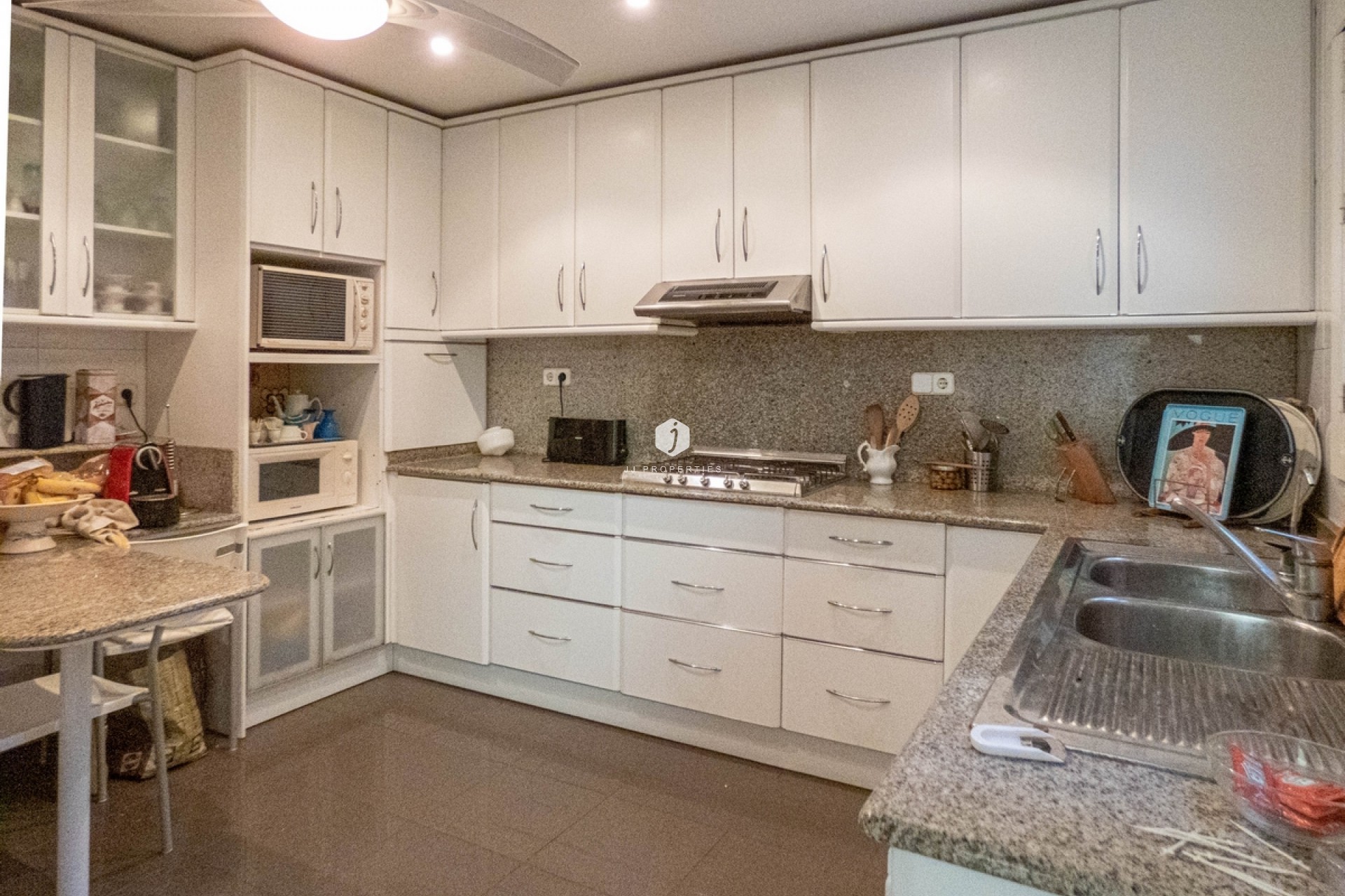 Aus zweiter Hand - Villa -
Dehesa de Campoamor - Costa Blanca