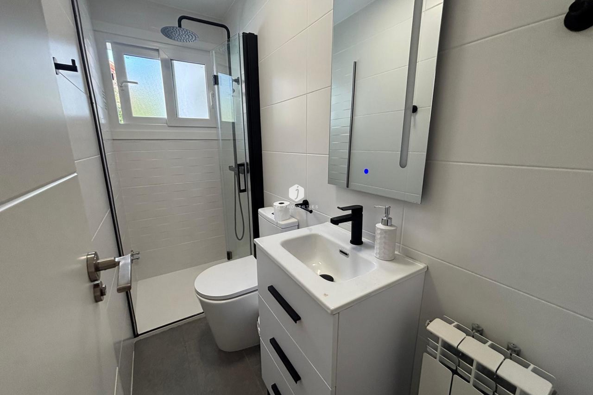 Aus zweiter Hand - Villa -
Dehesa de Campoamor - Costa Blanca