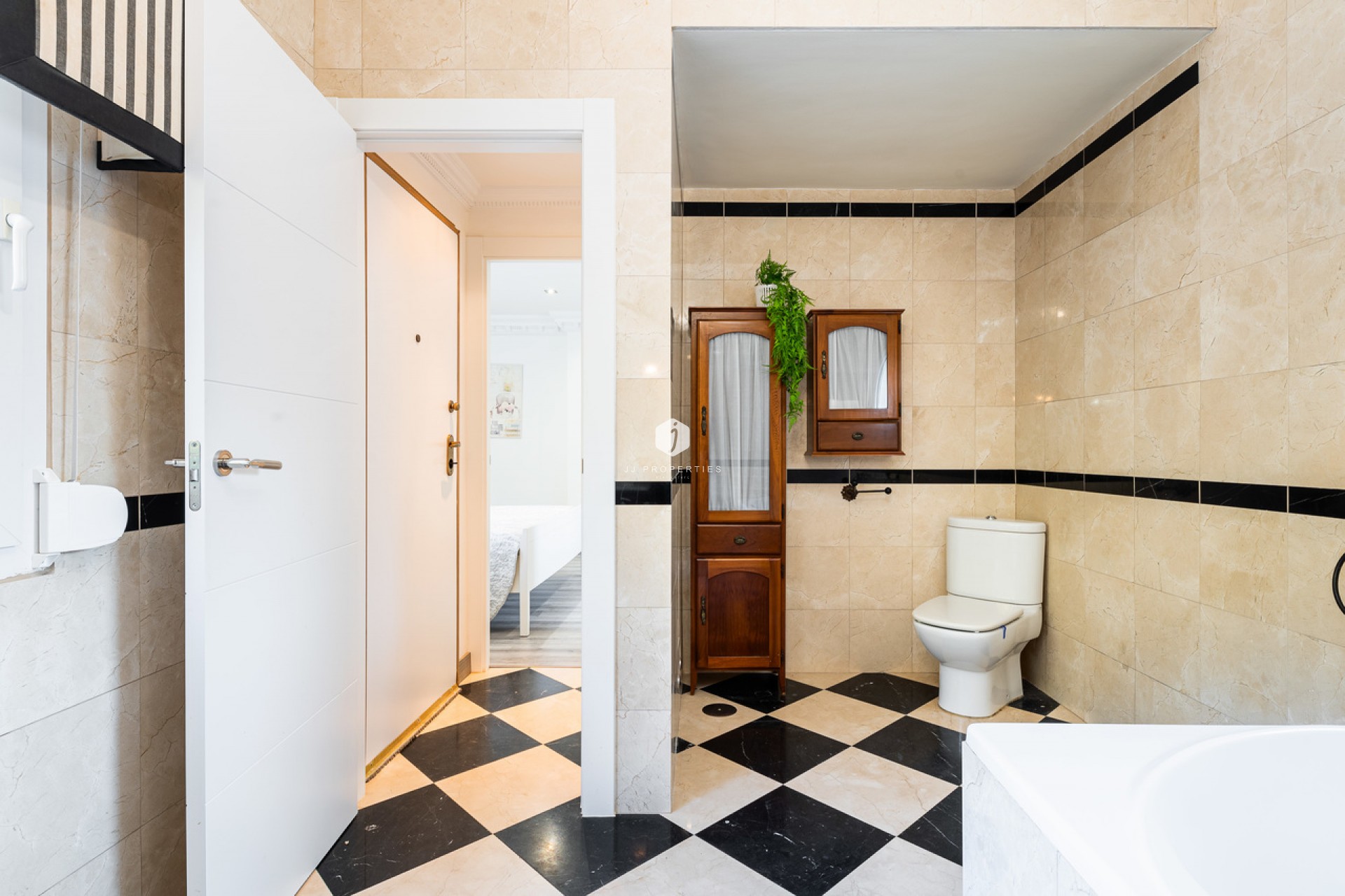 Aus zweiter Hand - Villa -
Dehesa de Campoamor - Costa Blanca